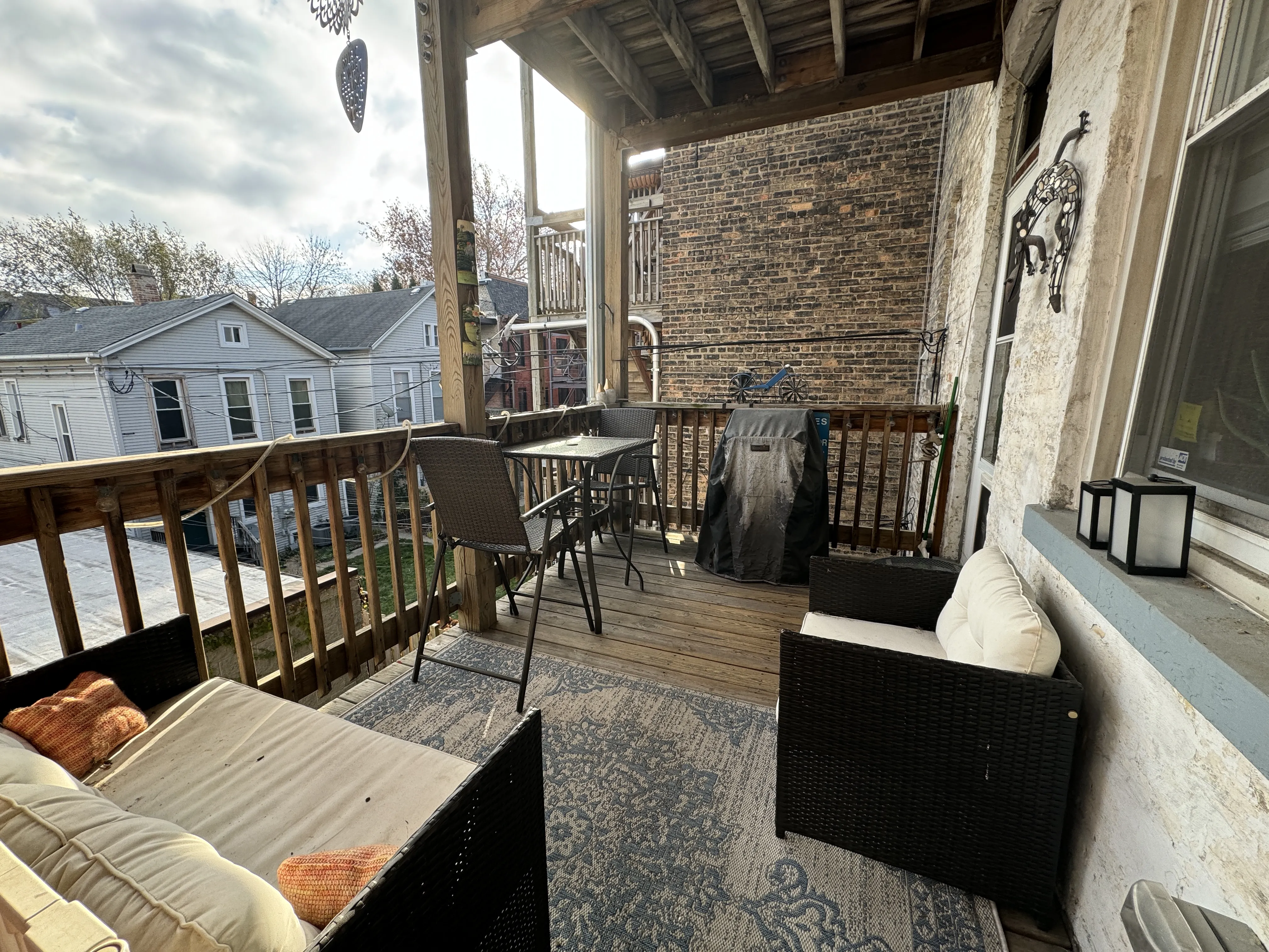 1539 N LEAVITT ST 60622-1820-CHICAGO-IL