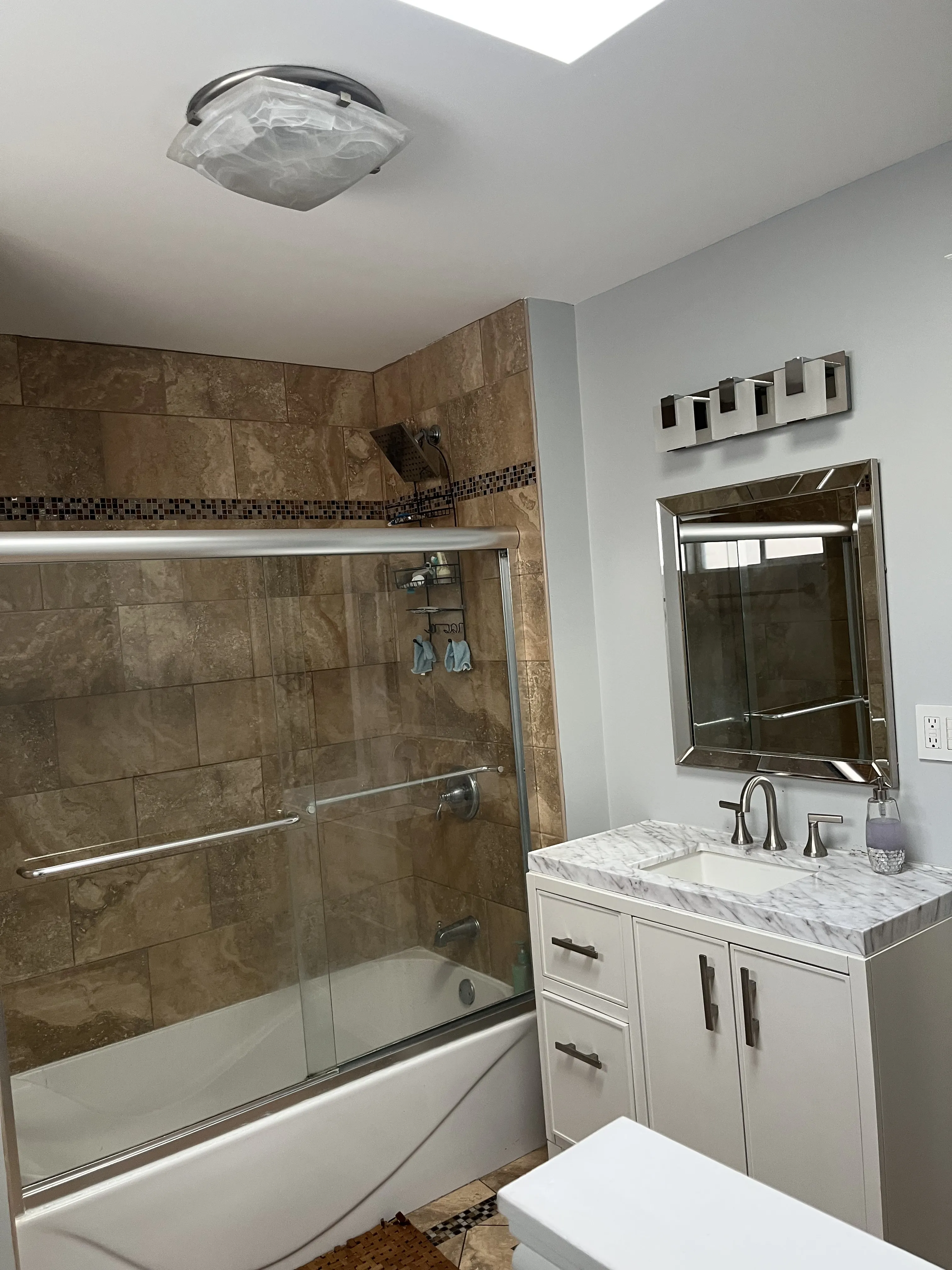 2629 N Avers 60647-unit#Ave-Chicago-IL