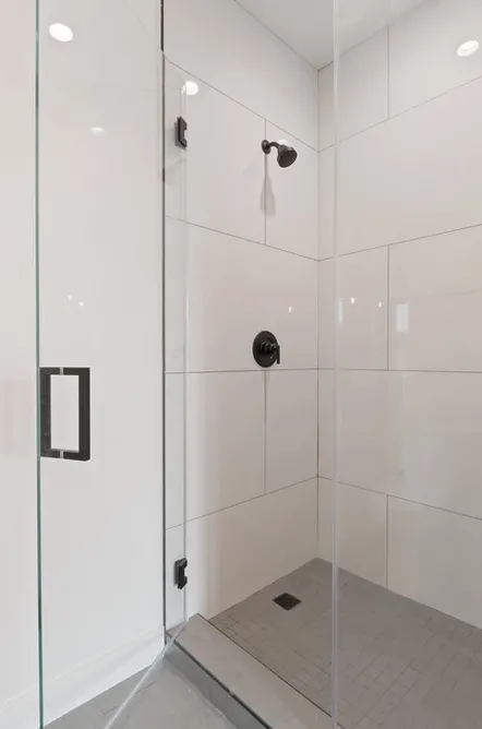 3140 N Clybourn Ave   60618 60618-3140 N Clybourn-Chicago-IL