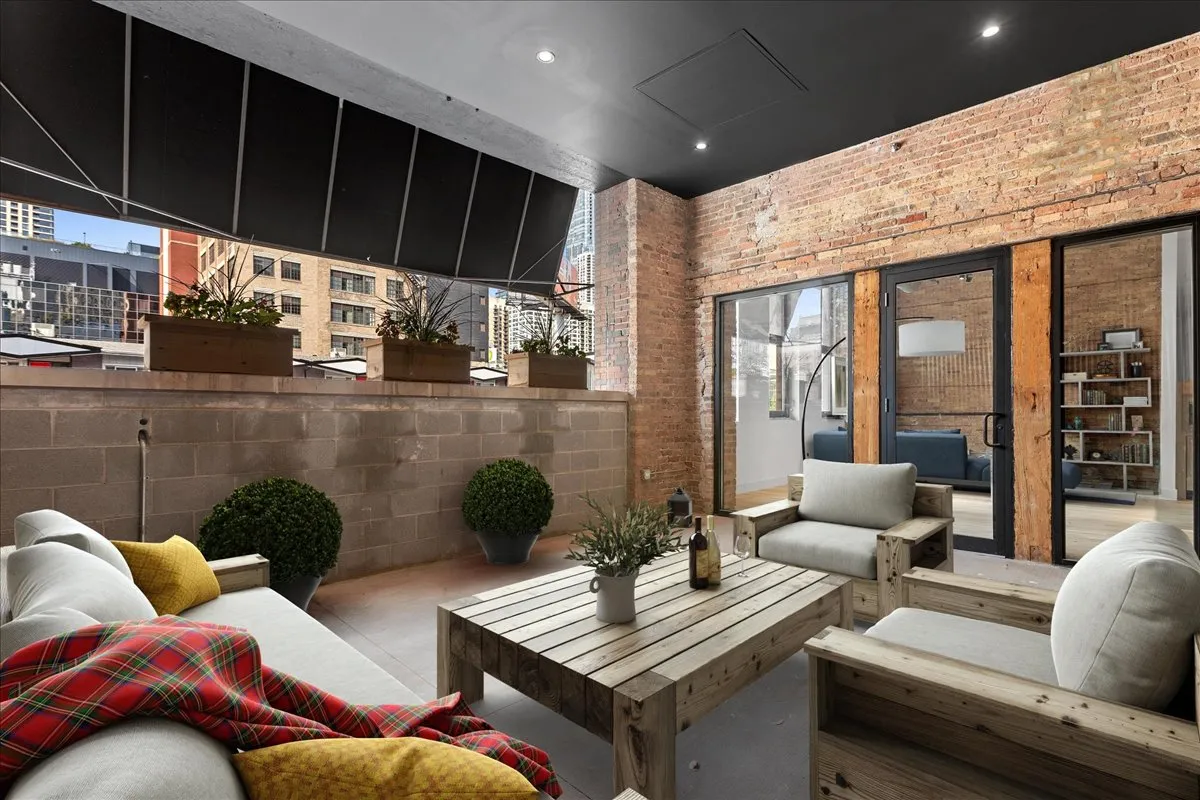 153 W Ohio St   60654 60654-Paper Box Lofts-Chicago-IL