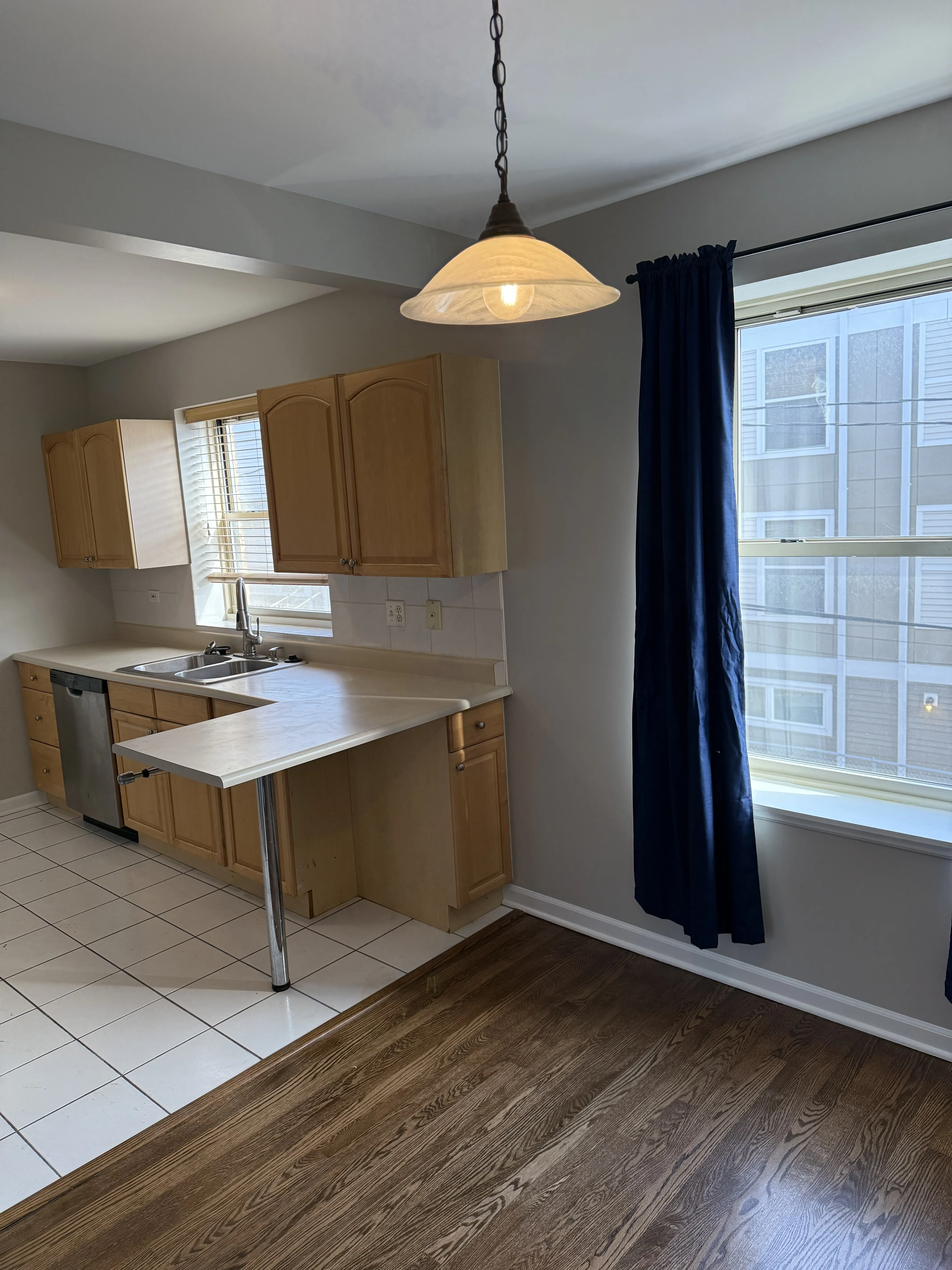 4911 N Wolcott Ave 60640-Wolcott Village-unit#2A-Chicago-IL