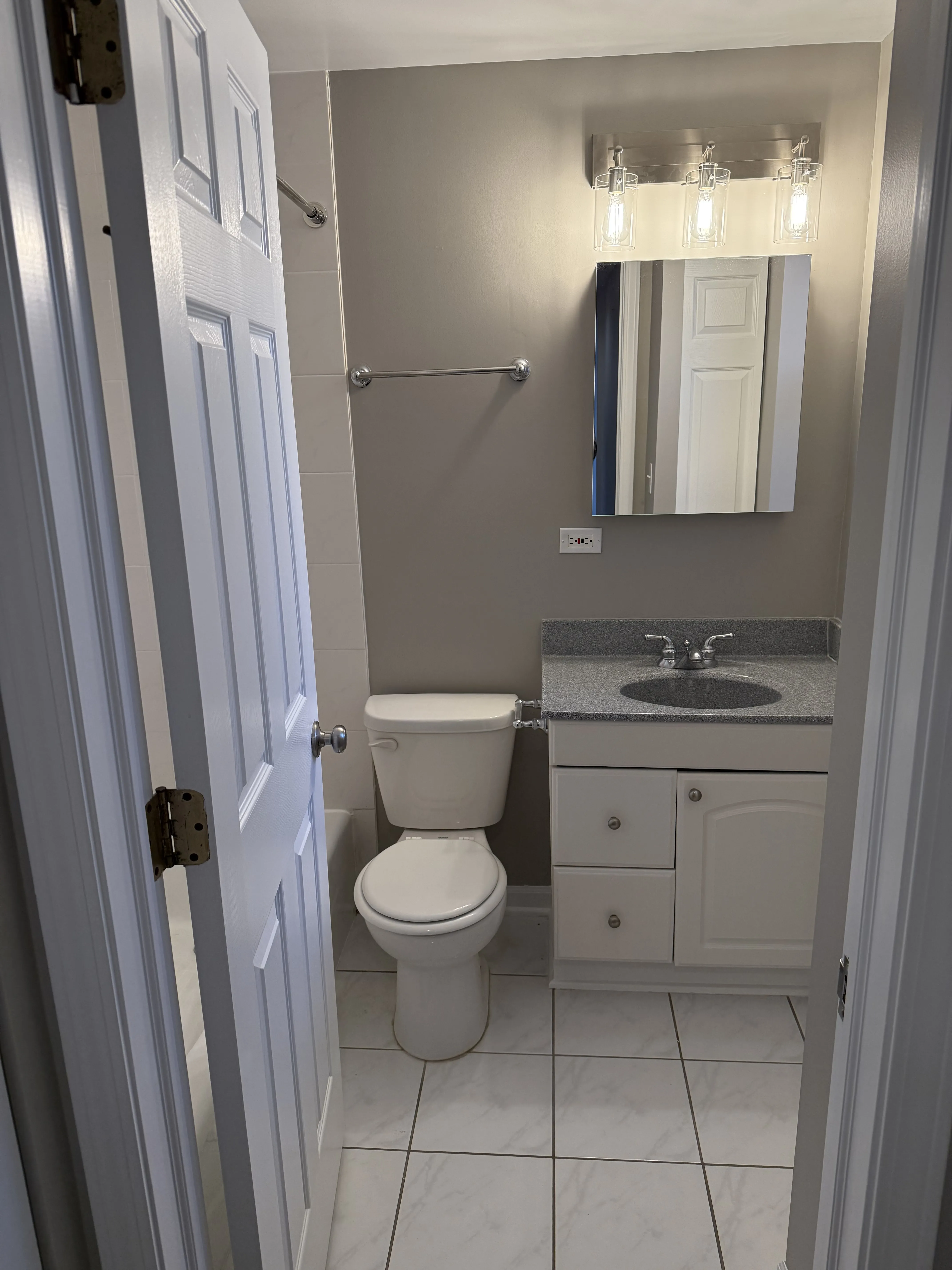 4911 N Wolcott Ave 60640-Wolcott Village-unit#2A-Chicago-IL