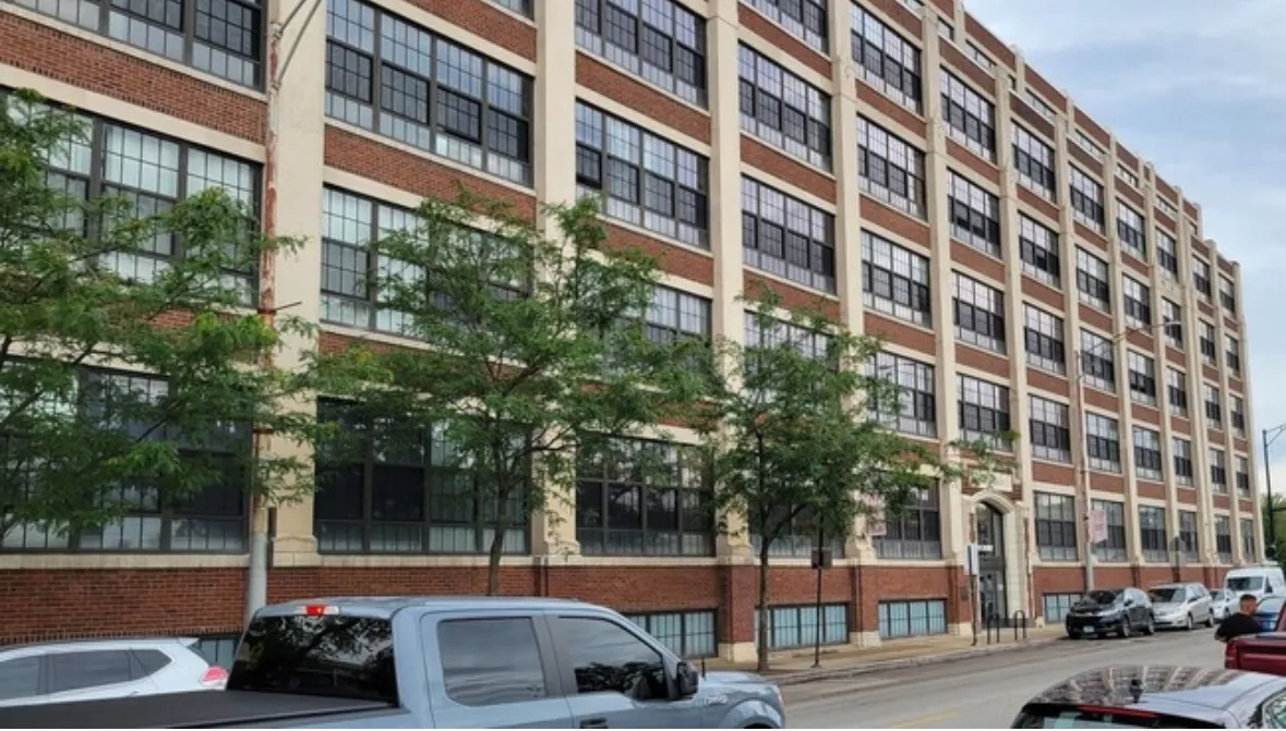 3963 W Belmont Ave 60618 60618-unit#111-Chicago-IL