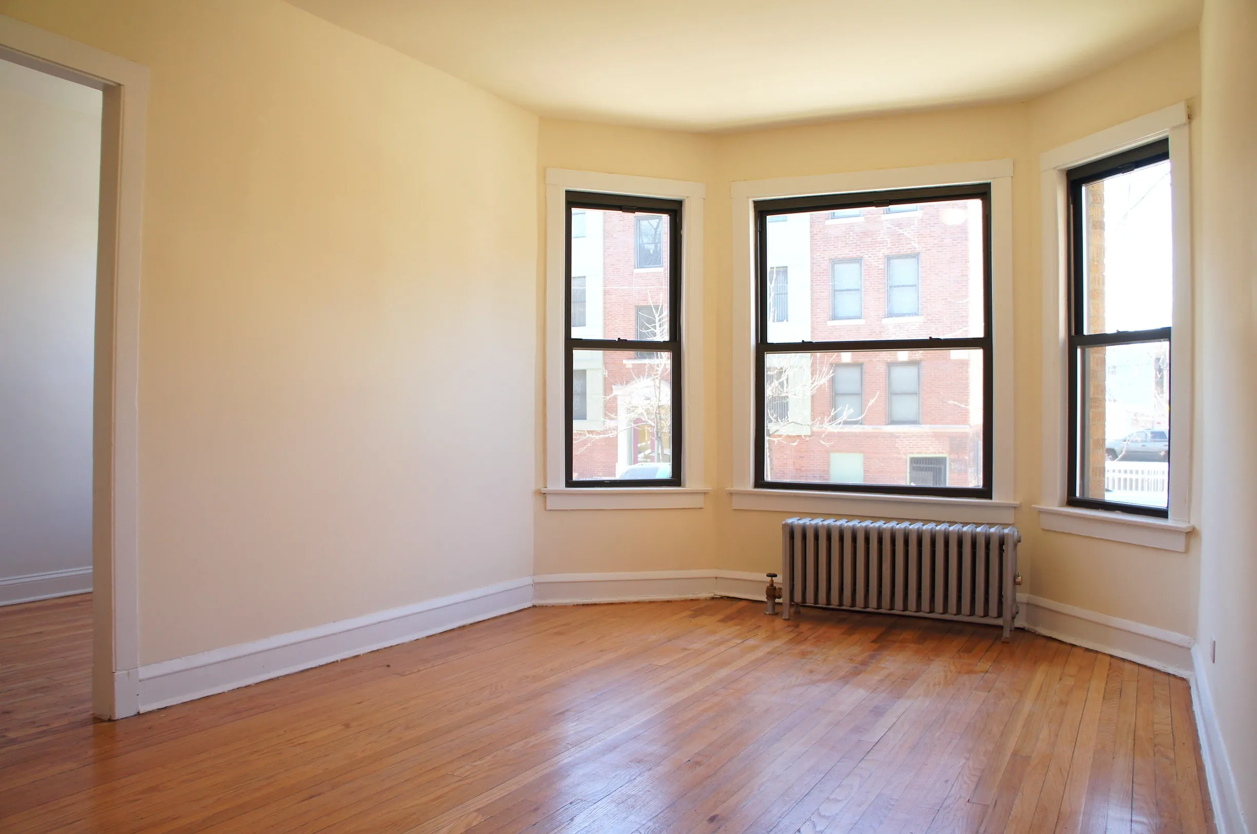 2647 N Spaulding Ave   60647 60647-unit#2W-Chicago-IL