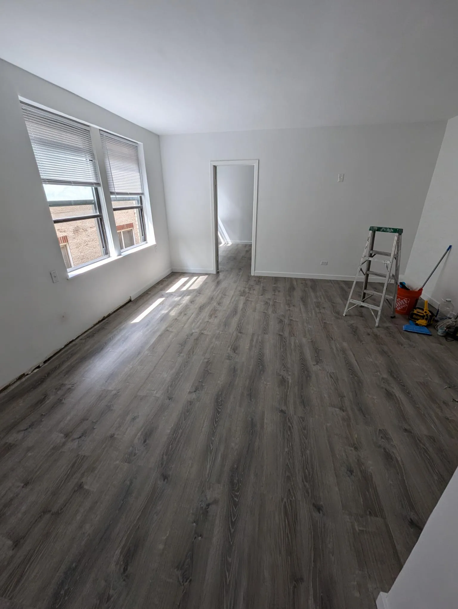 5726 N Winthrop Ave   60660 60660-unit#104-Chicago-IL