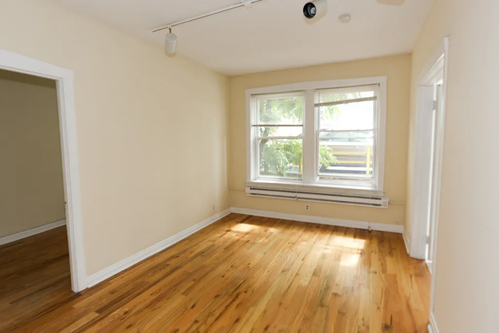 511 West Melrose Apartments