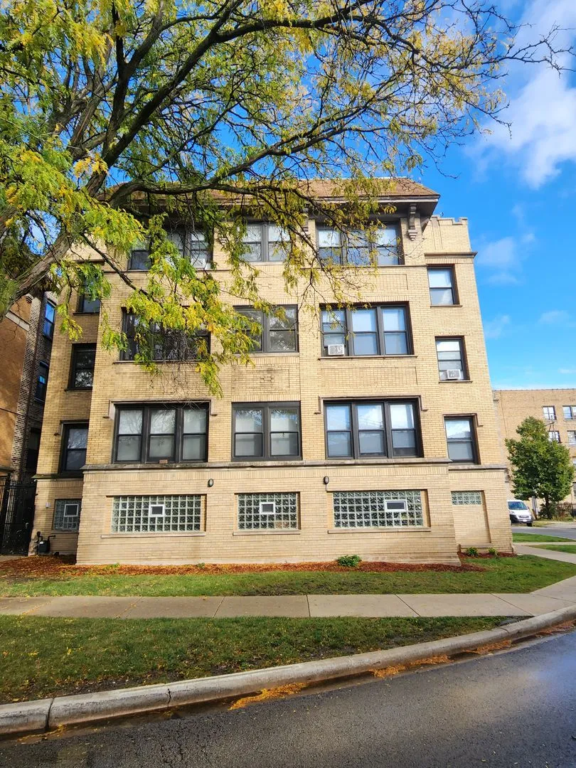 1724 W Jonquil Terrace 60626 60626-Jonquil Terrace-unit#2A-Chicago-IL