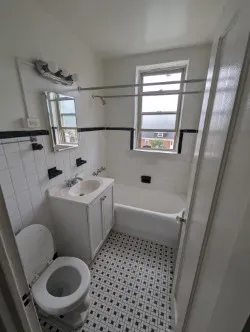 1628 W Sherwin Ave   60626 60626-unit#104-Chicago-IL