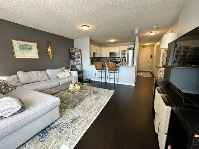 30 E Huron St 60611 60611-unit#3706-Chicago-IL