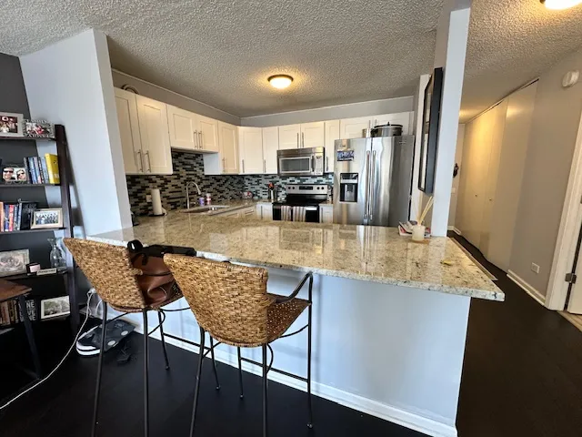 30 E Huron St   60611 60611-unit#3706-Chicago-IL