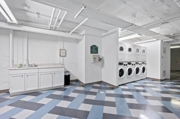 3030 N Sheridan Rd 60657 60657-unit#109-Chicago-IL