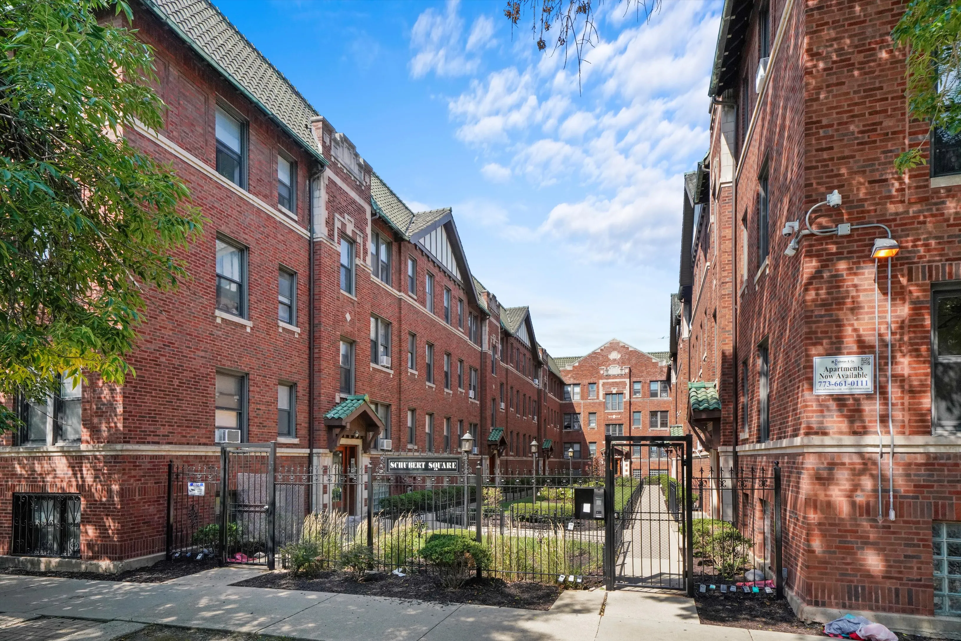 3304 W. Schubert 60647-unit#2i-Chicago-IL