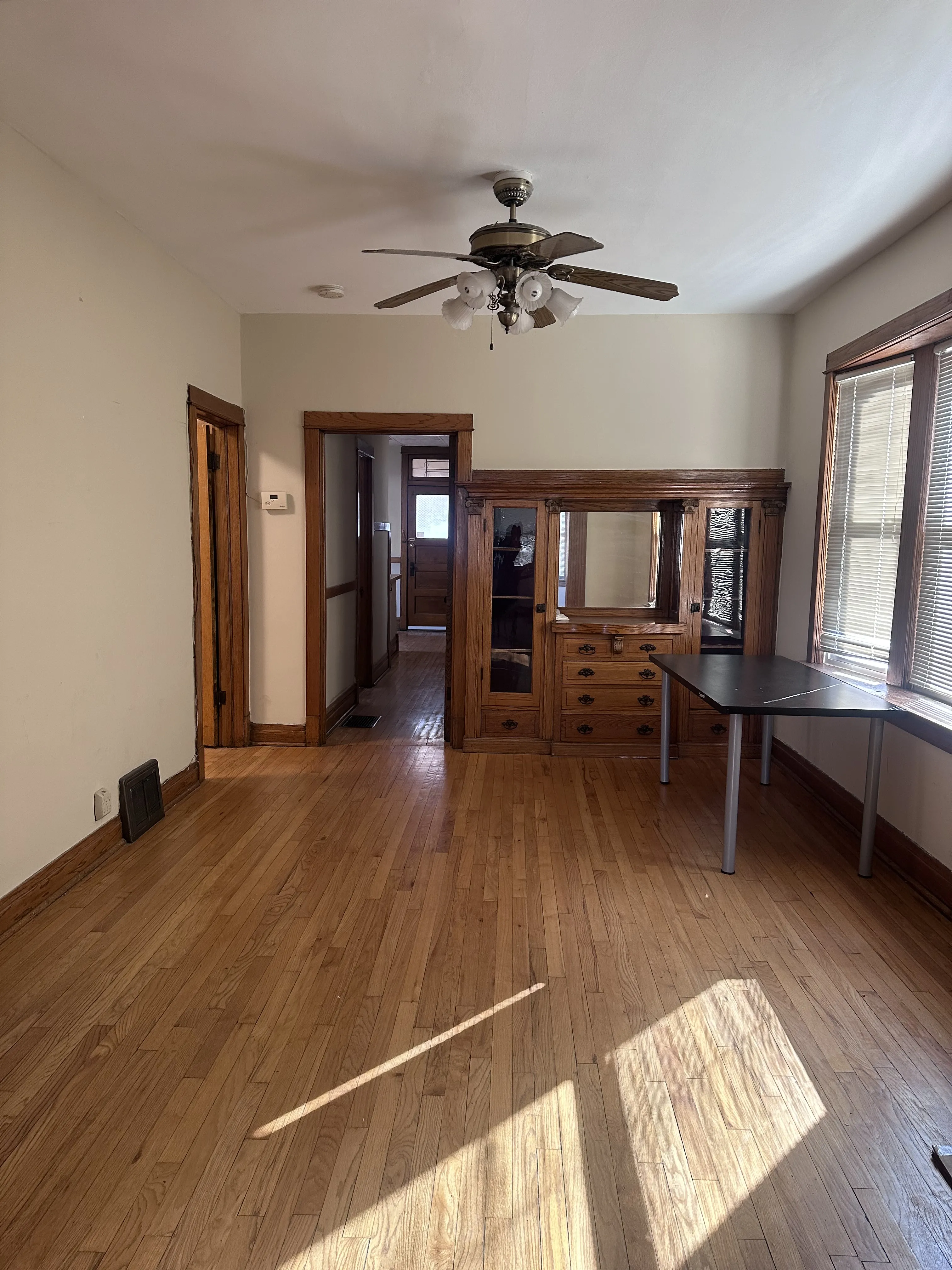 2053 W Belle Plaine Ave 60618 60618-unit#2-Chicago-IL