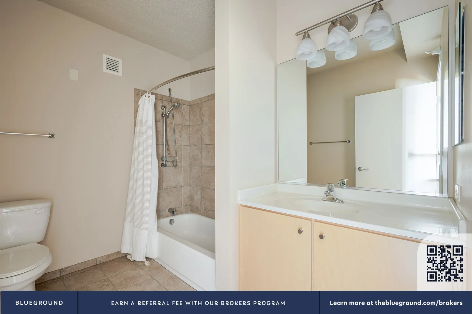 225 N Columbus Dr   60611 60611-Aqua-unit#ID1201-Chicago-IL