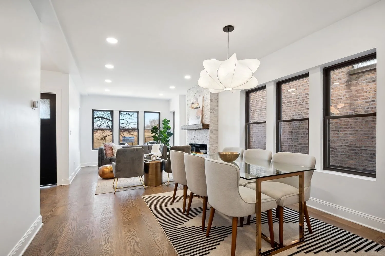 5426 N Western Ave   60625 60625-unit#1-Chicago-IL