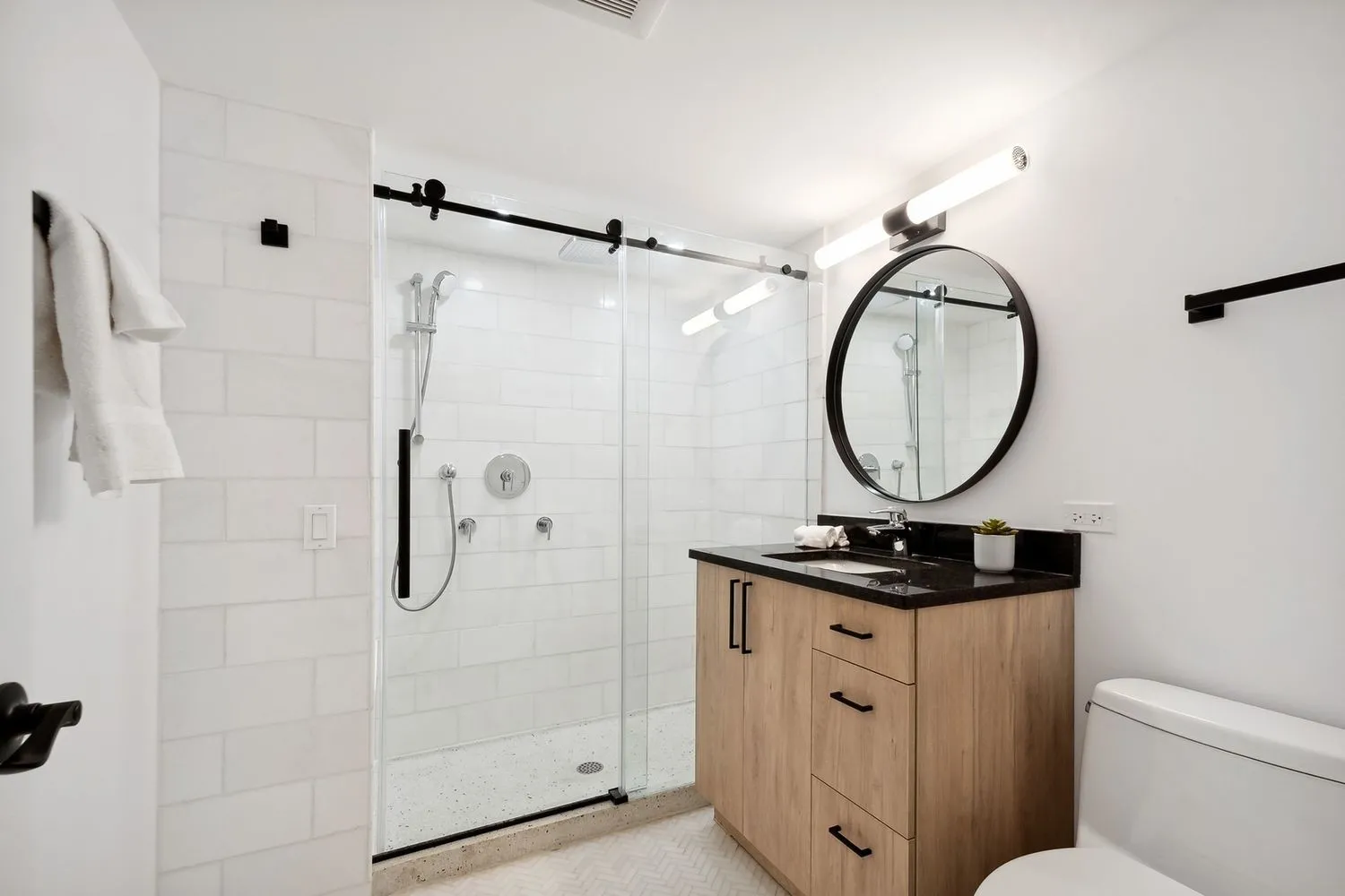 5426 N Western Ave   60625 60625-unit#1-Chicago-IL