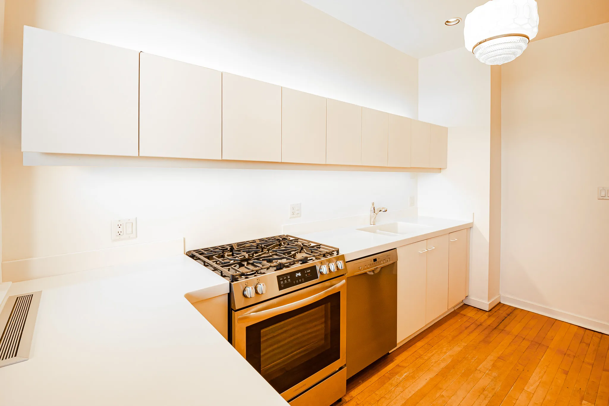 2548 W Logan Blvd   60647 60647-unit#2-Chicago-IL