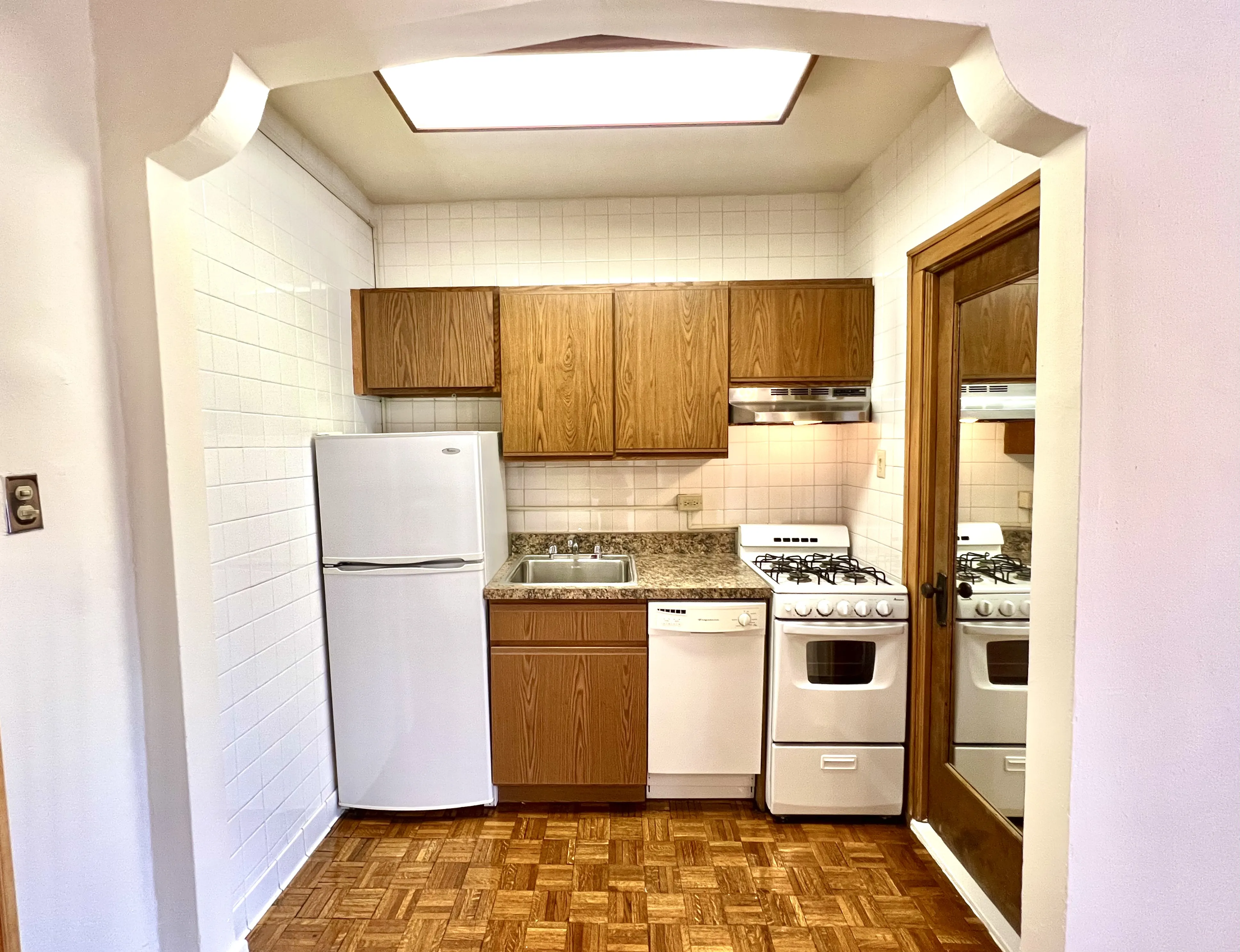 311 W Illinois St   60654 60654-3Eleven-unit#ID1135-Chicago-IL