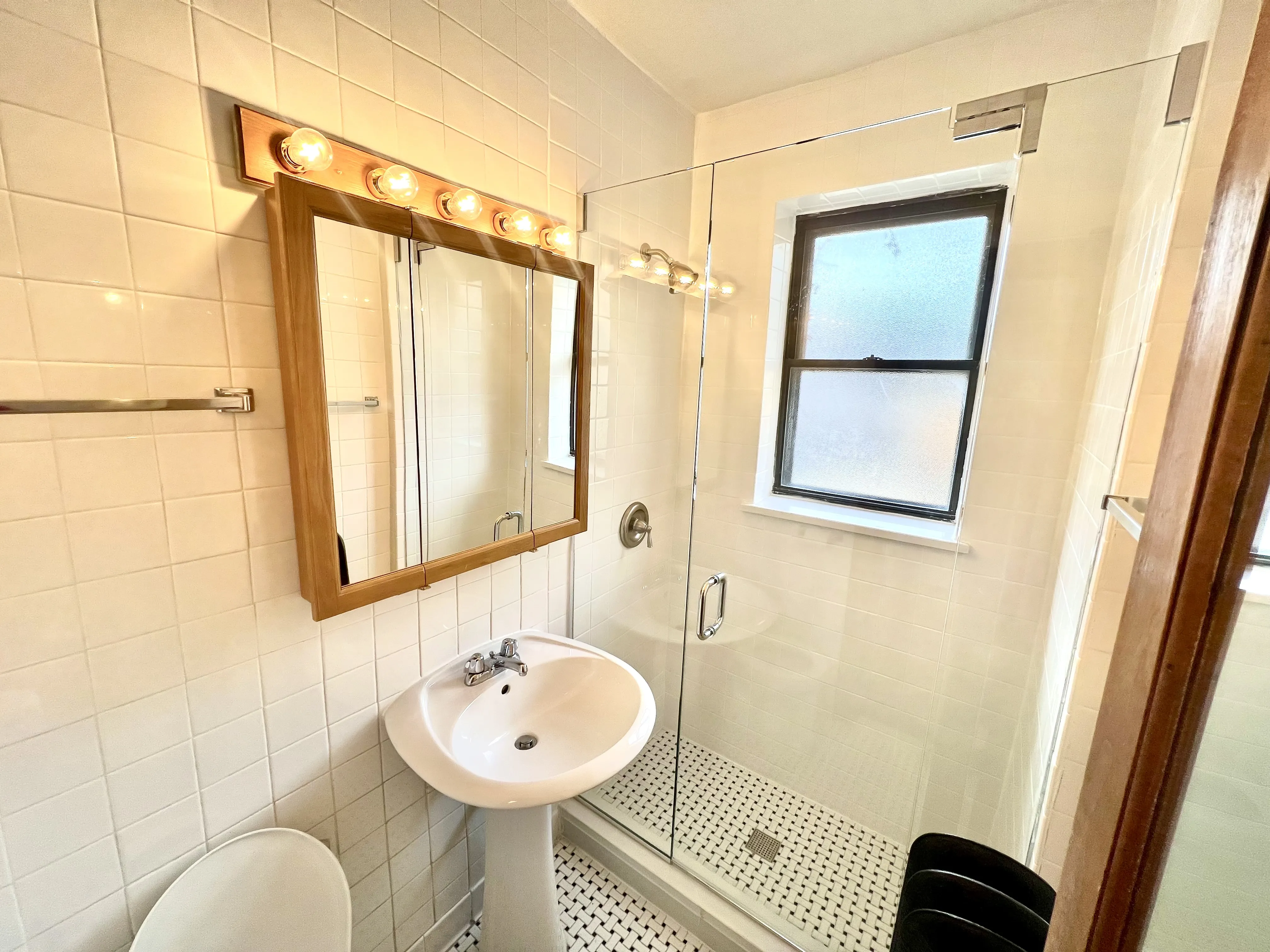 311 W Illinois St   60654 60654-3Eleven-unit#ID1135-Chicago-IL