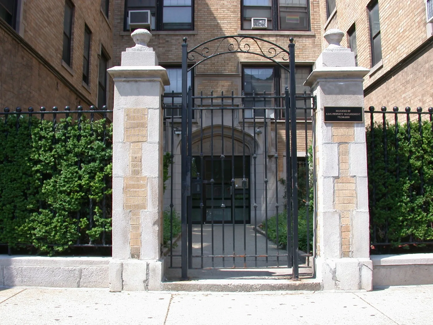 608 W Belmont Ave 60657 60657-Belmont Apartments-unit#2E-Chicago-IL