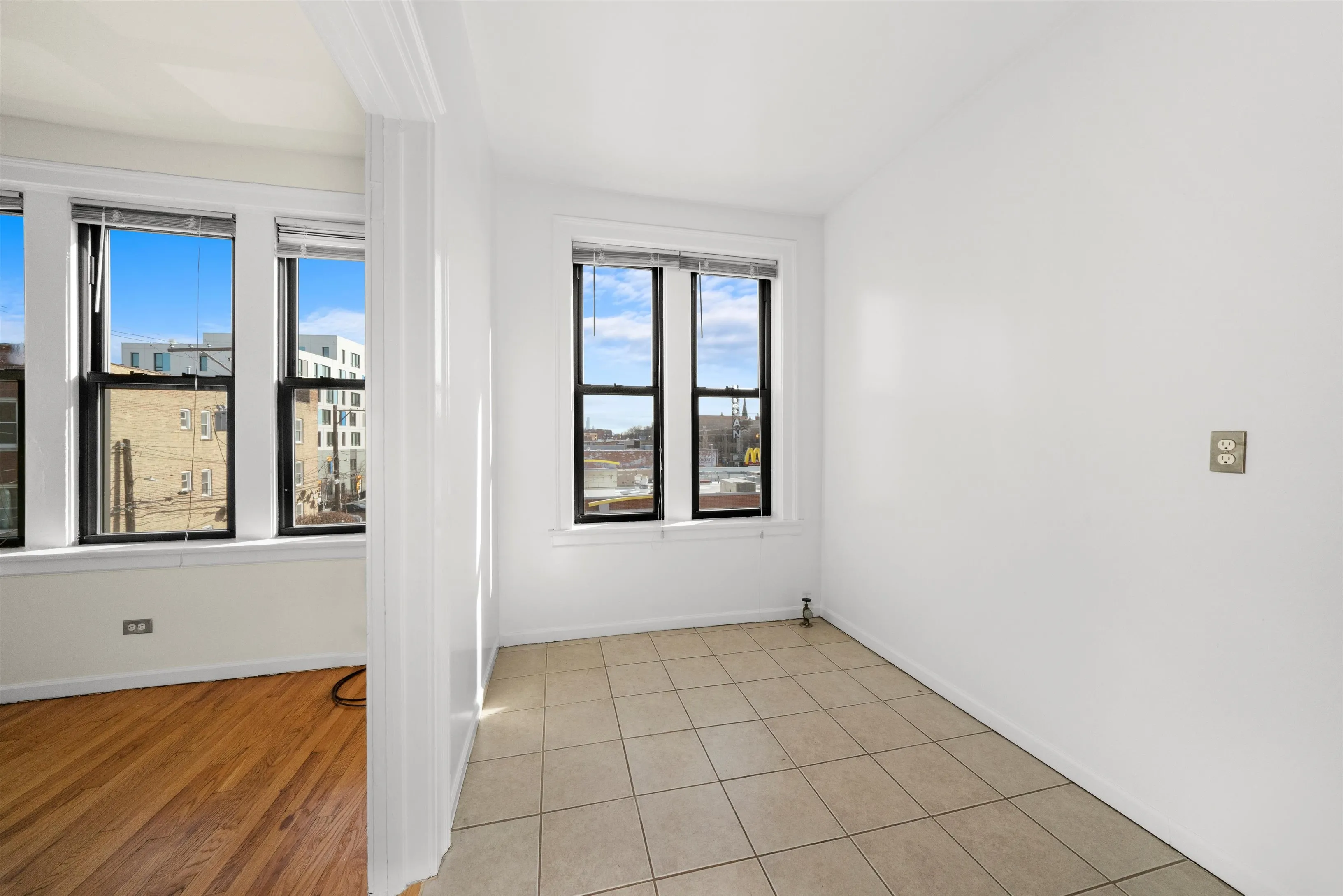 2704 N SAWYER AVE 60647-unit#315-Chicago-IL