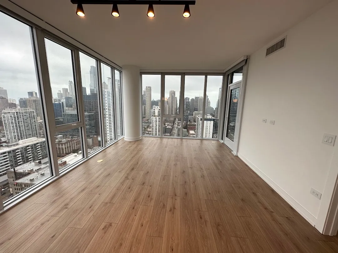 369 W Grand Ave 60654 60654-unit#1302-Chicago-IL