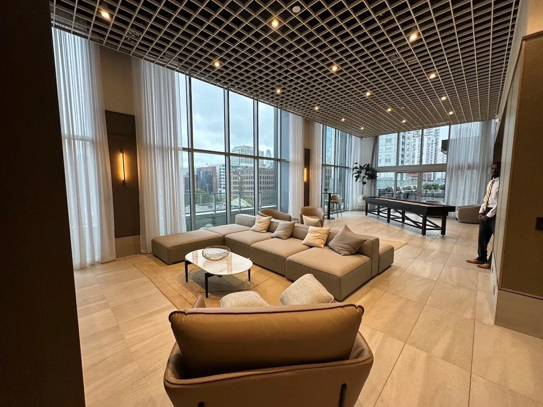 369 W Grand Ave 60654 60654-unit#1302-Chicago-IL