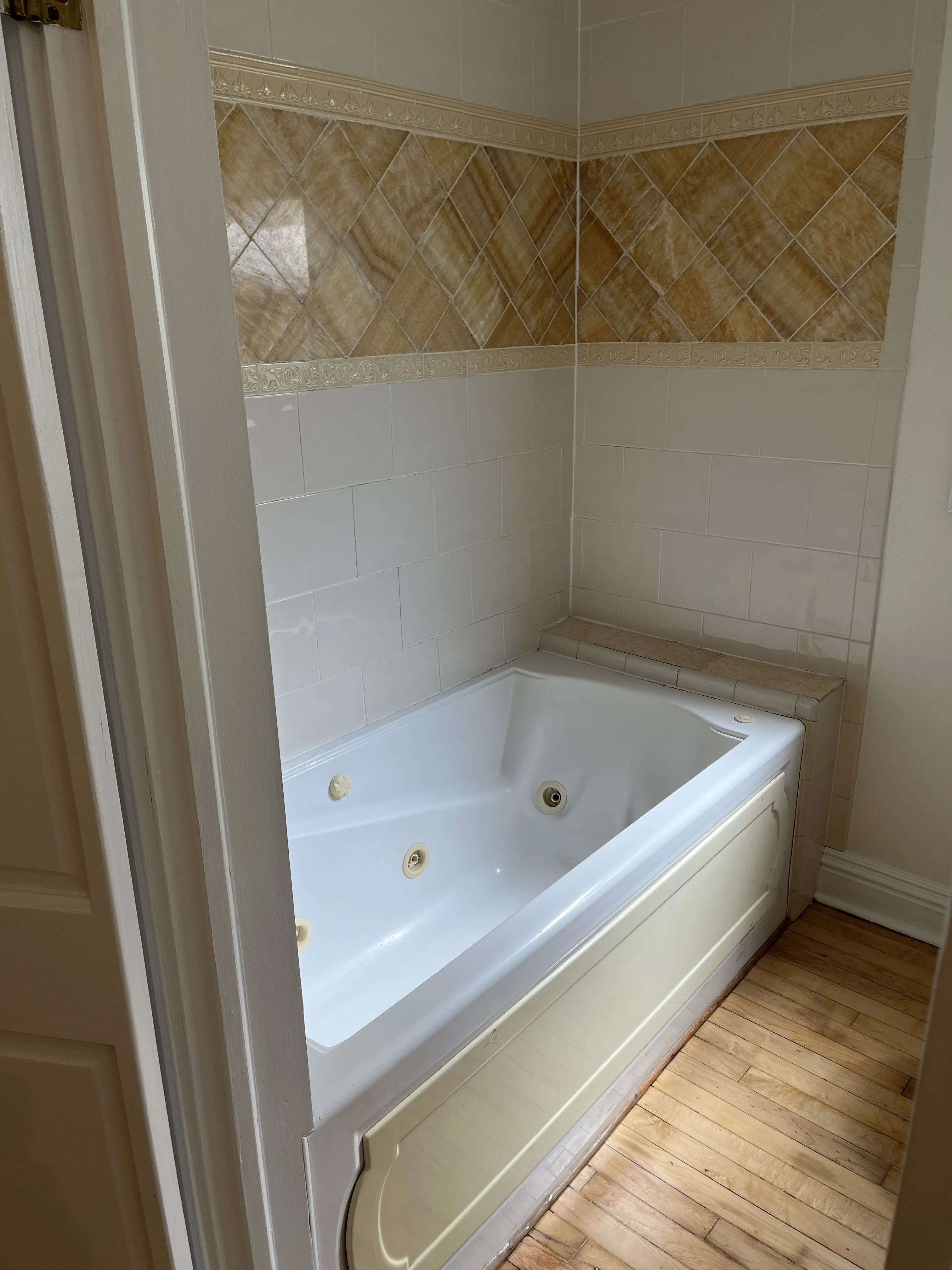 1451 W OAKDALE AVE 60657-unit#2-Chicago-IL