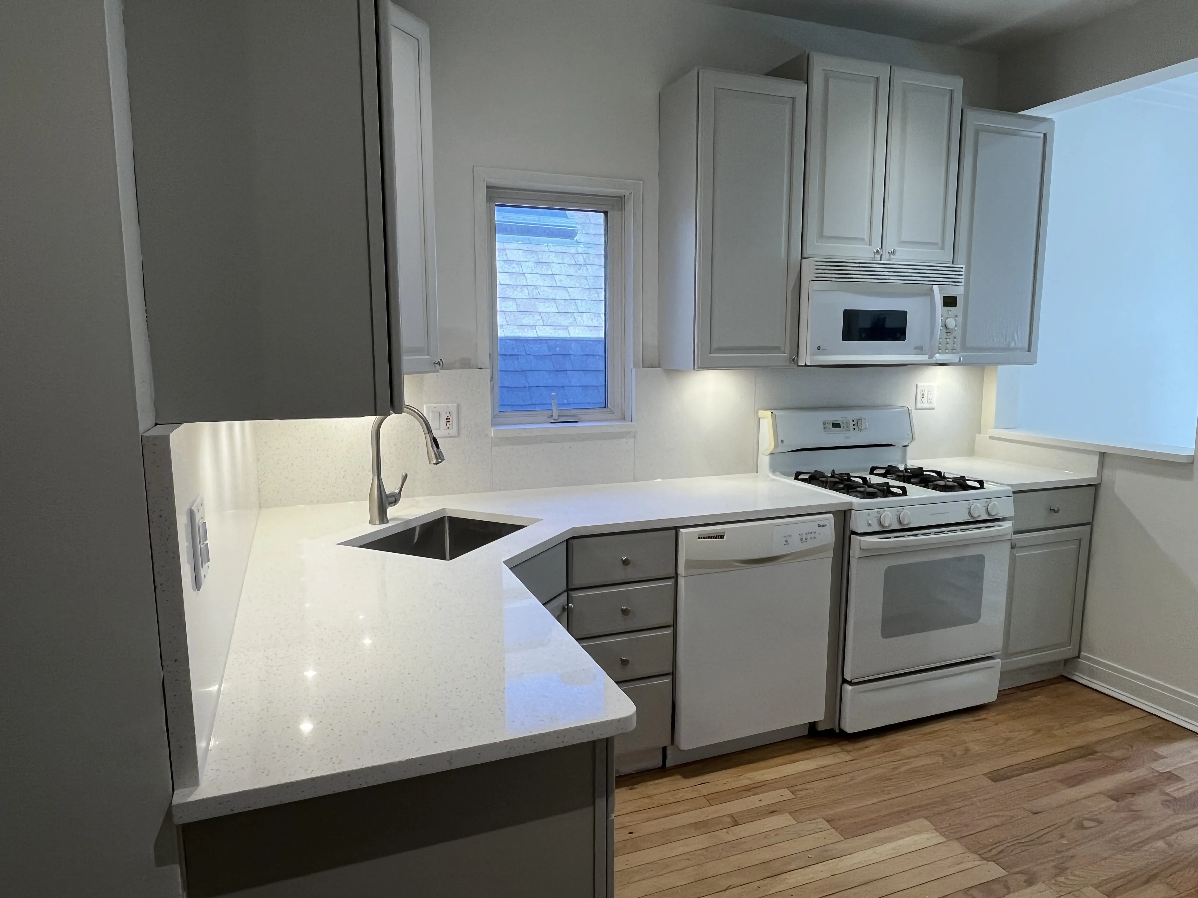 1451 W OAKDALE AVE 60657-unit#2-Chicago-IL