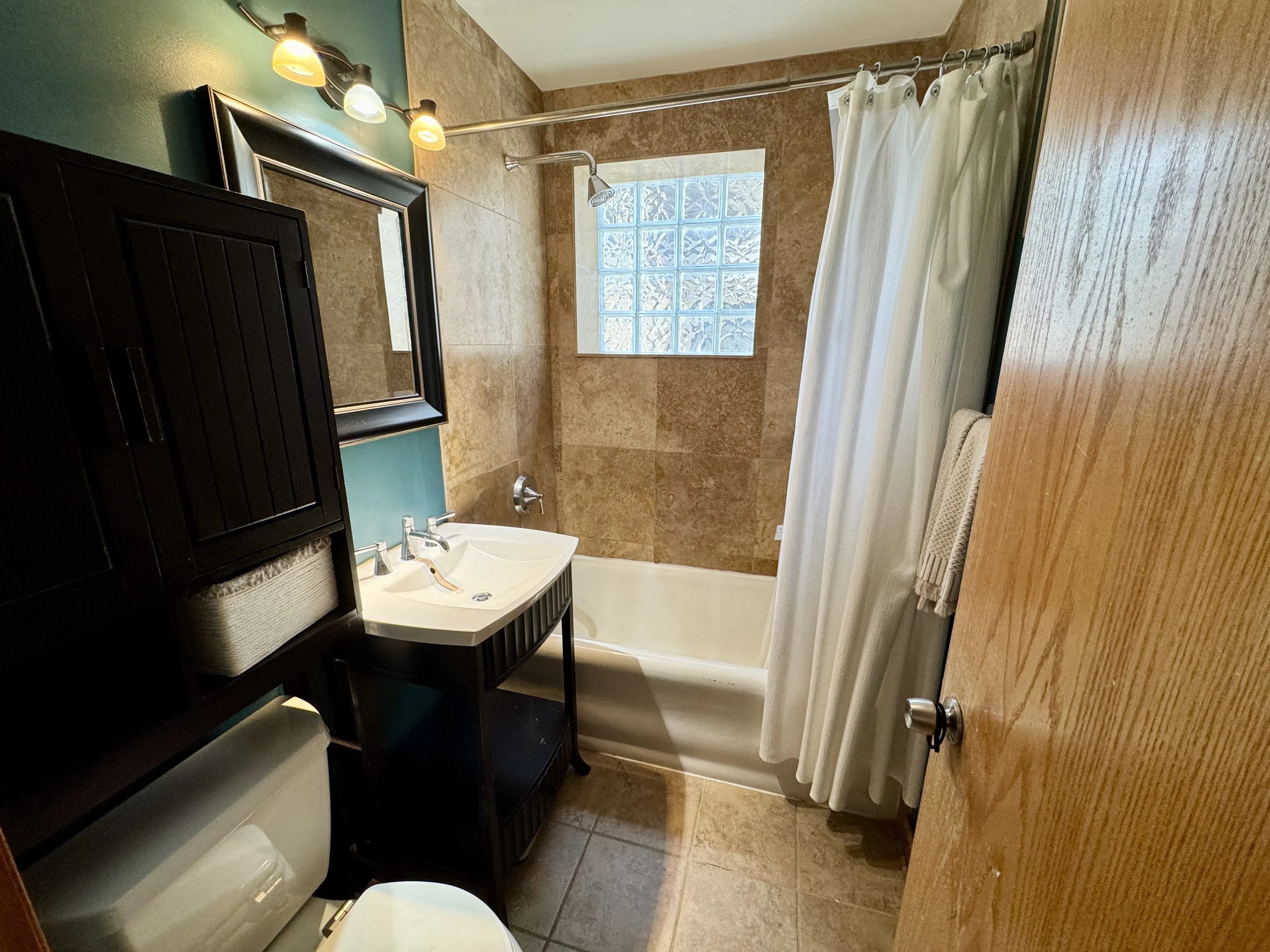 4240 N Richmond St 60618 60618-unit#1-Chicago-IL