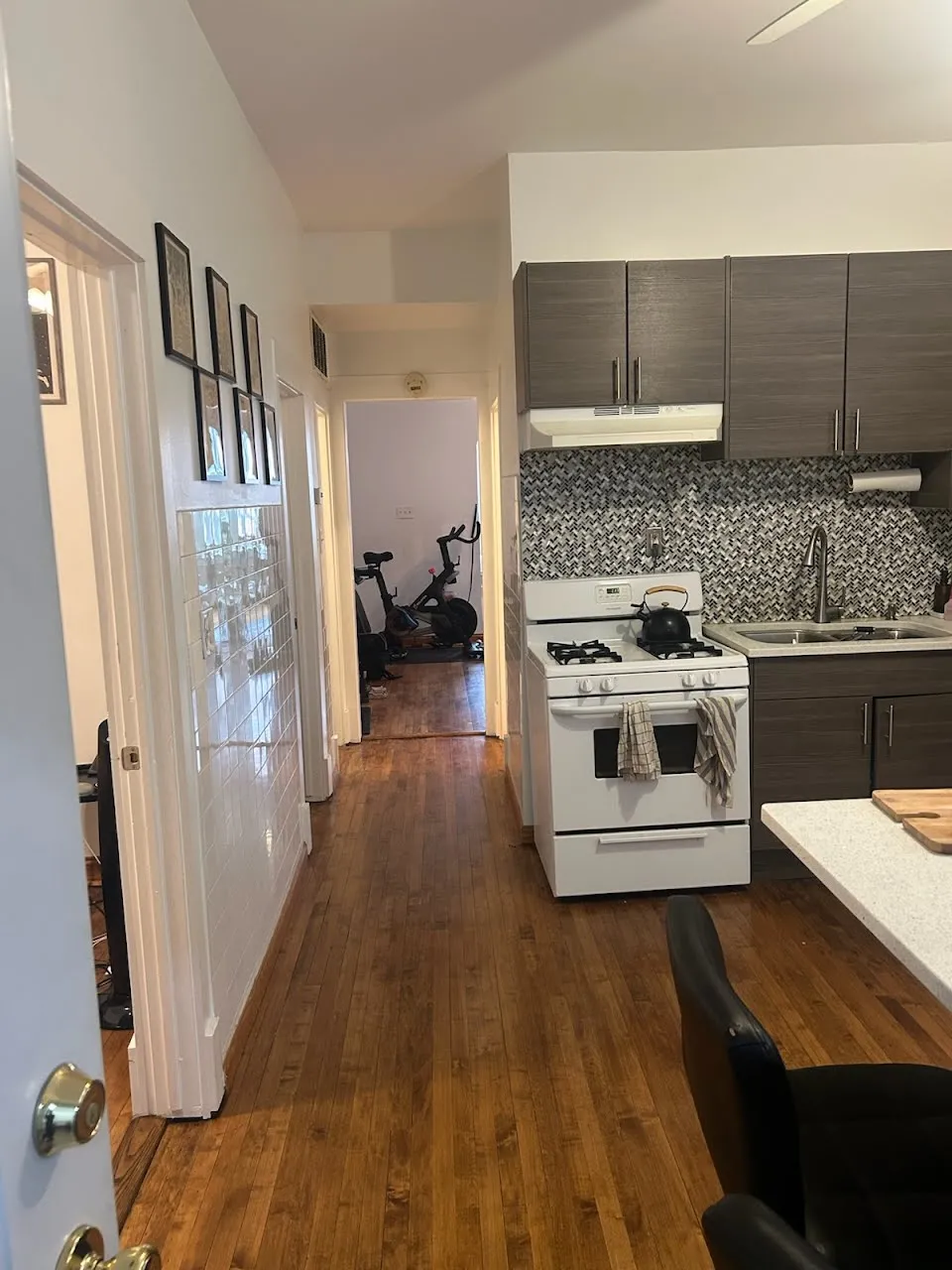 852 N HOYNE AVE 60622-unit#2F-Chicago-IL