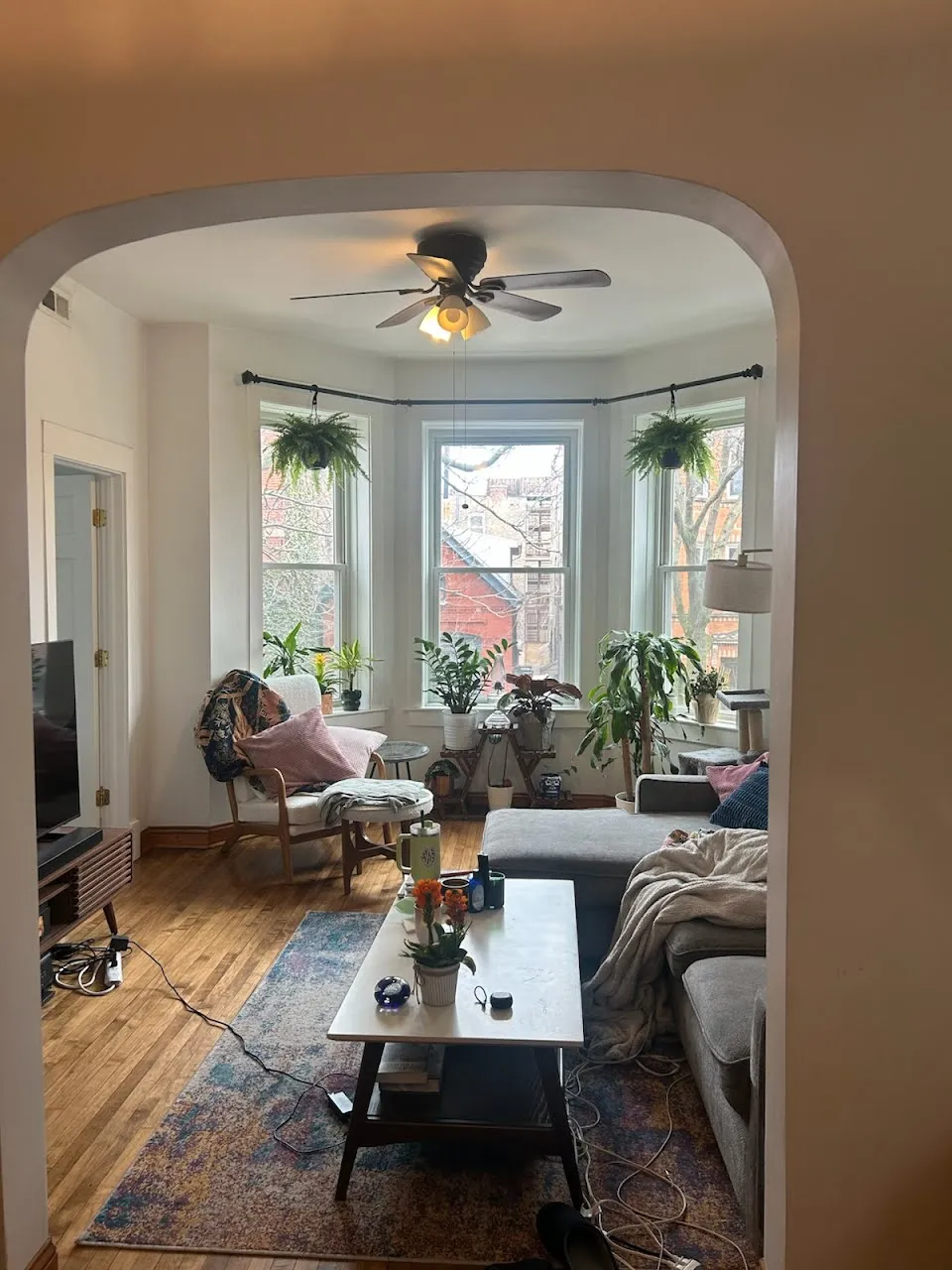 852 N HOYNE AVE 60622-unit#2F-Chicago-IL