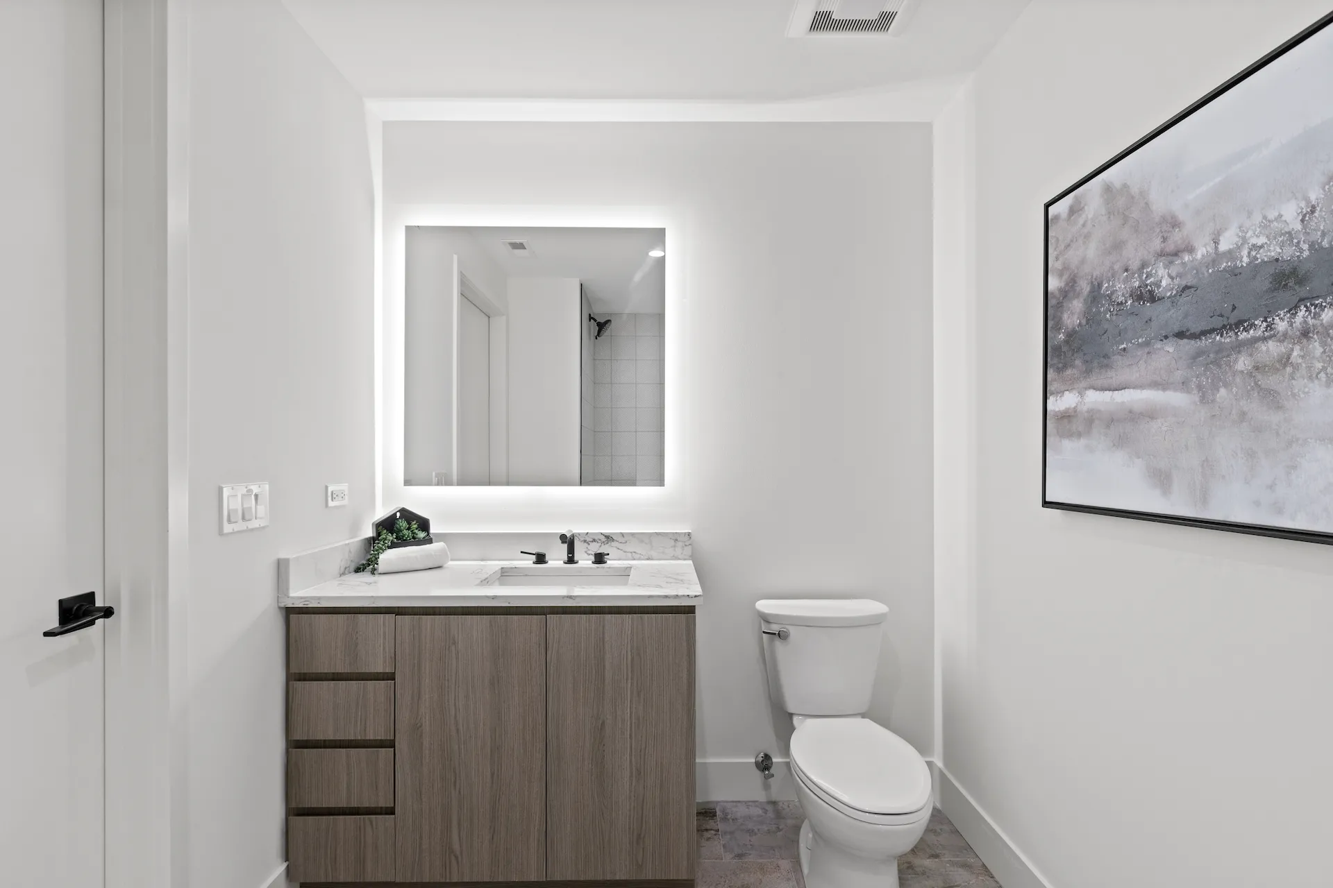 153 W Ohio St   60654 60654-unit#206-Chicago-IL