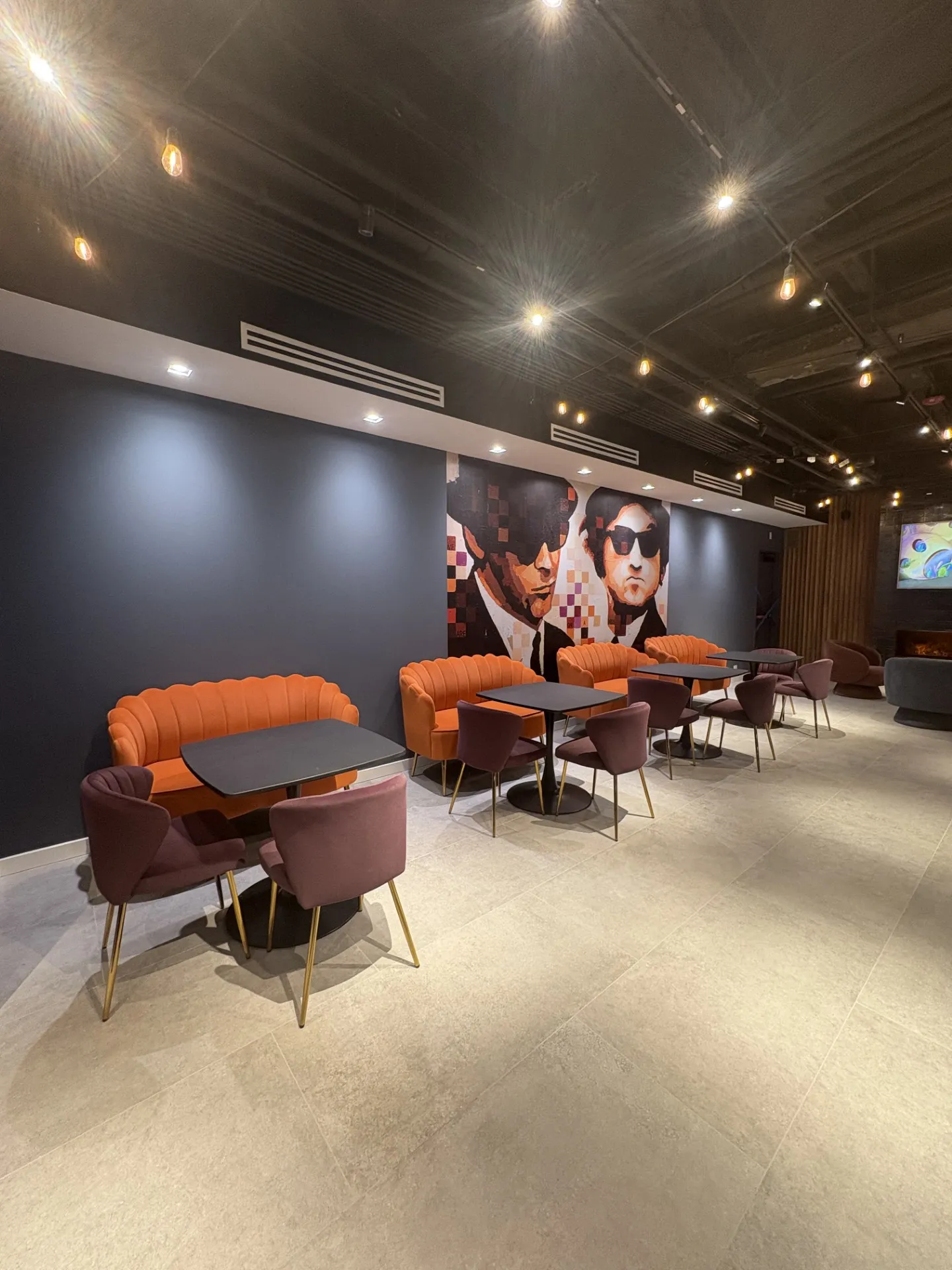 2140 N Lincoln Park W   60614 60614-The Nest-unit#3-Chicago-IL