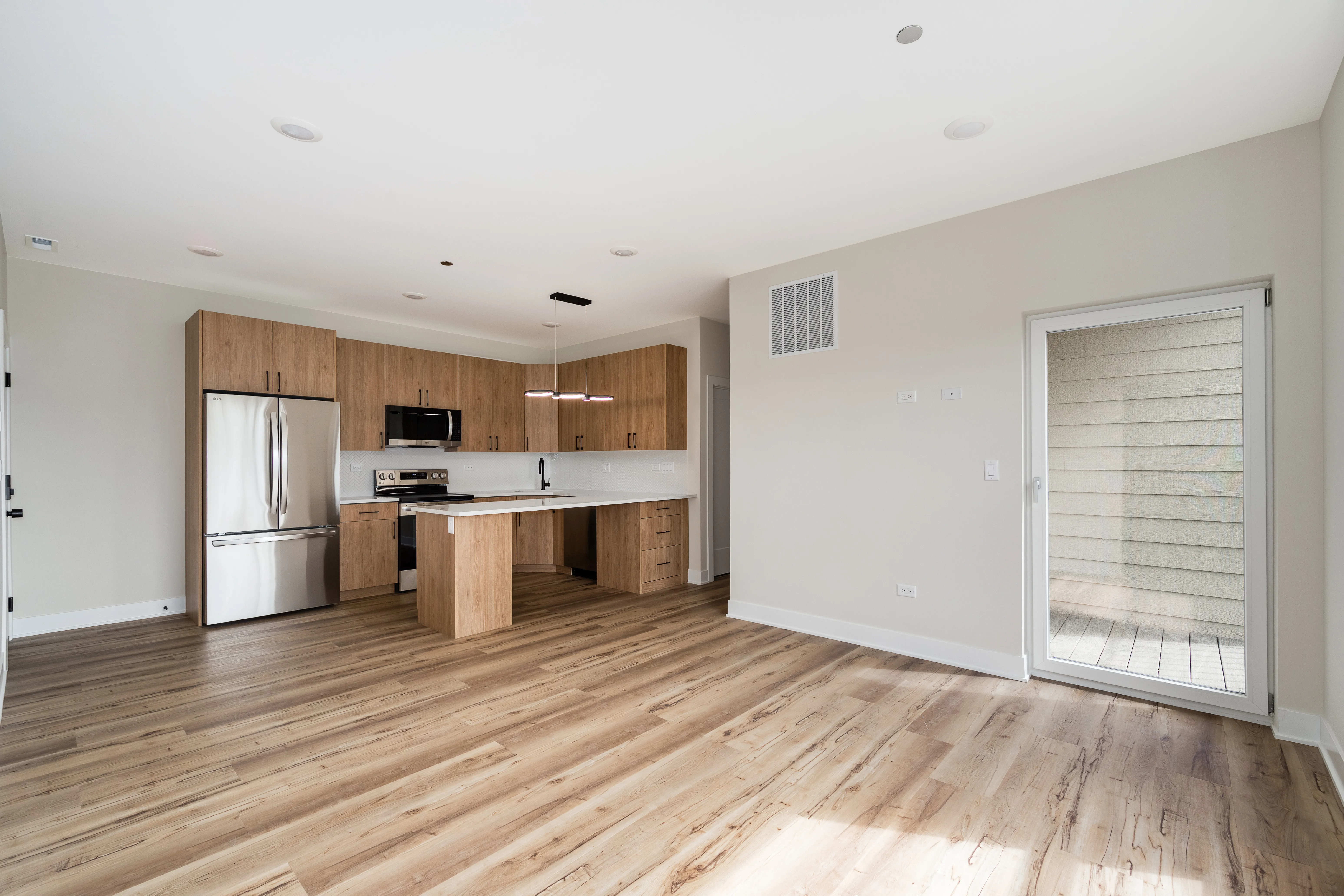 3992 S Lake Park Ave   60653 60653-Chicago-IL