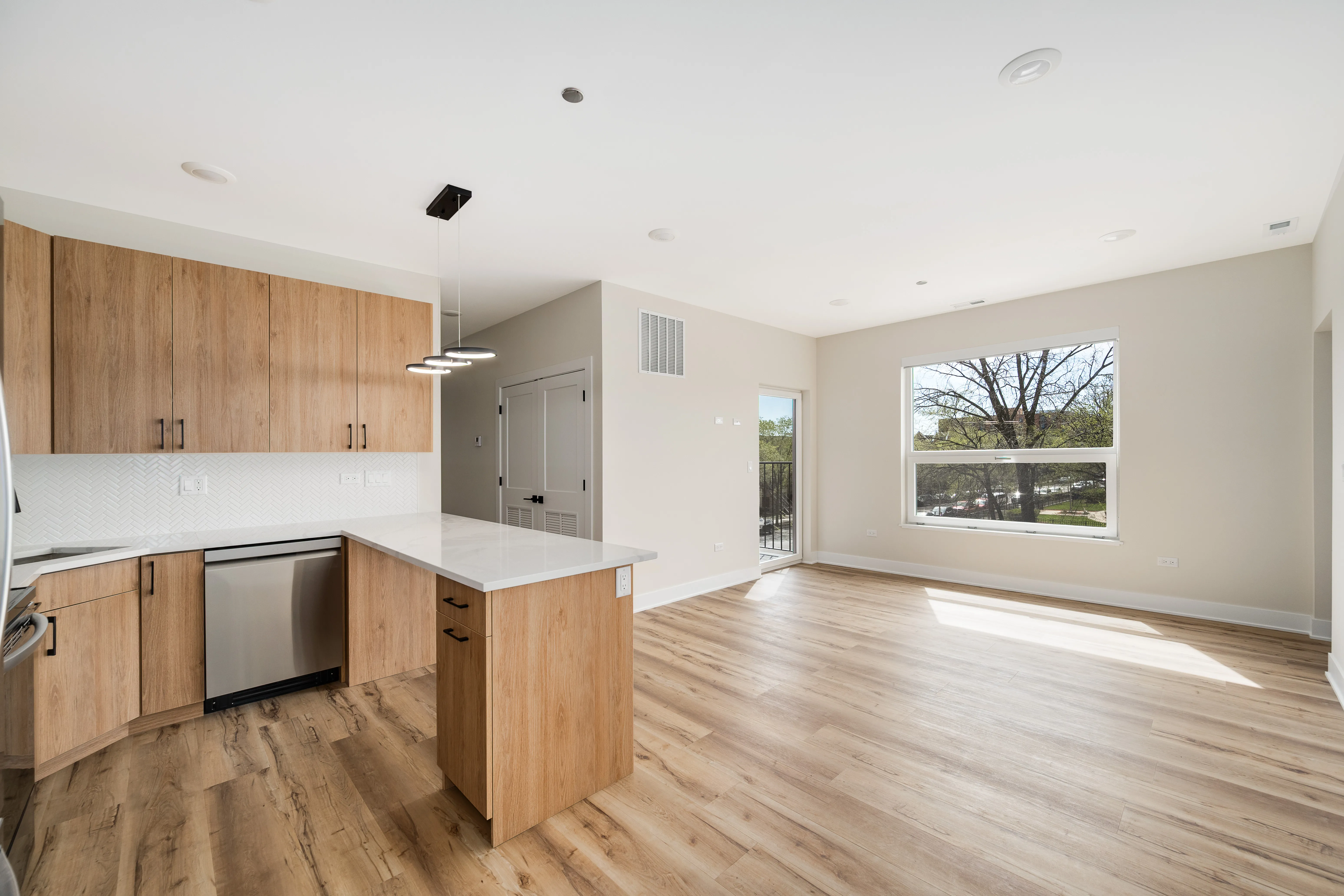 3992 S Lake Park Ave 60653 60653-Chicago-IL