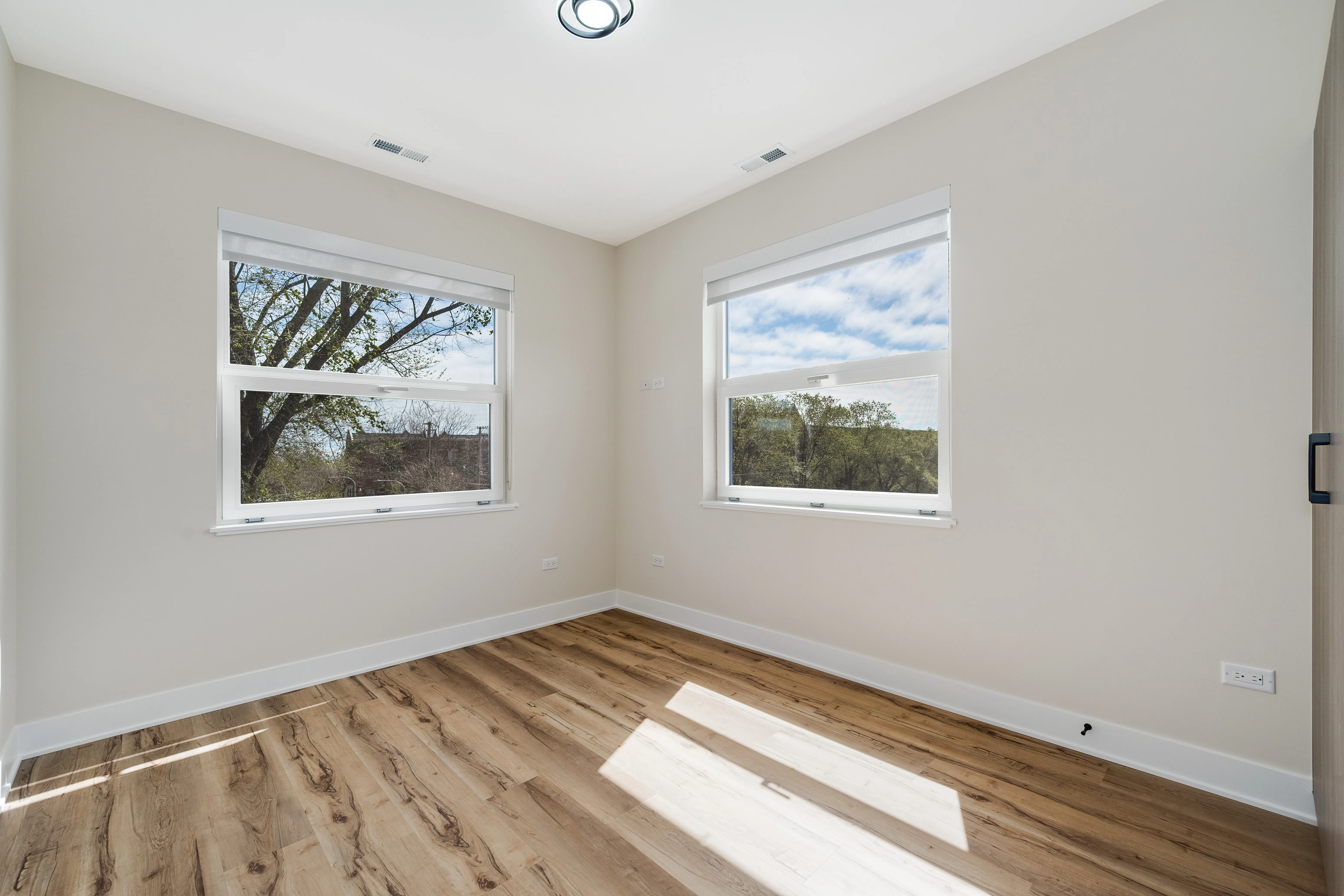 3992 S Lake Park Ave   60653 60653-Chicago-IL