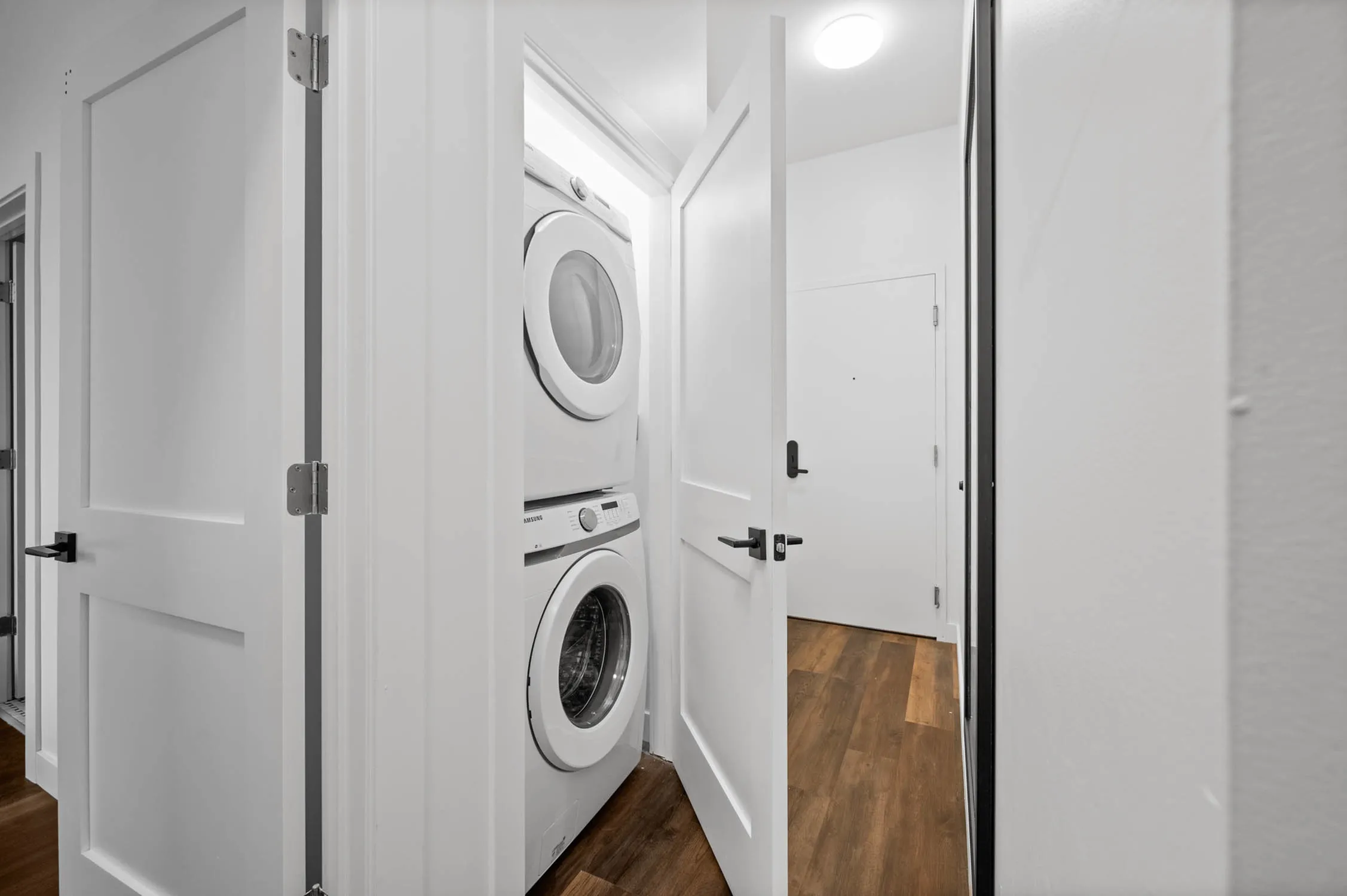 2401 S State St 60616 60616-McCormick Coliving-Chicago-IL