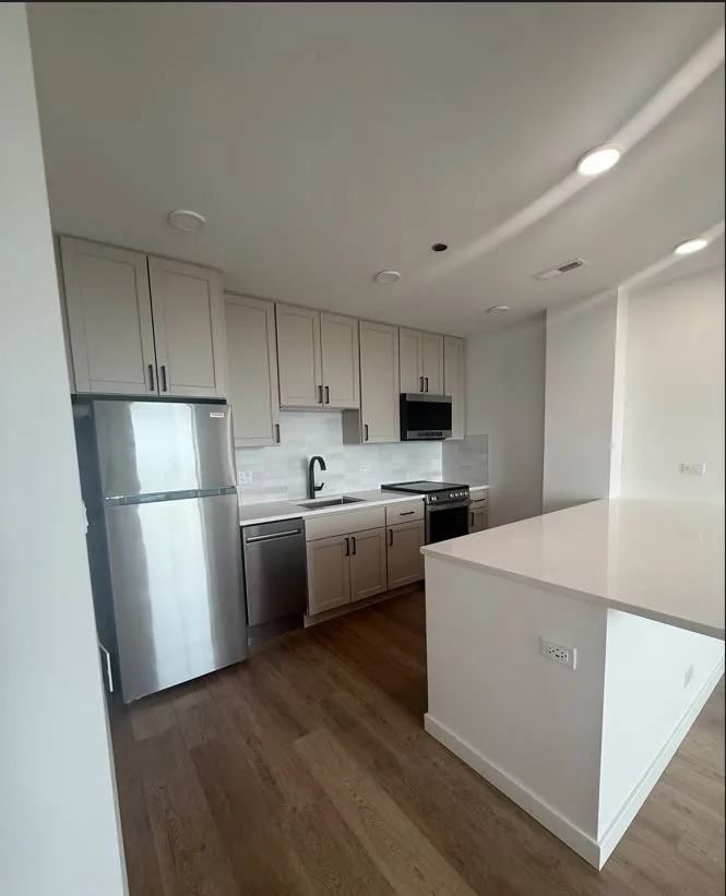 2140 N Lincoln Park W   60614 60614-unit#01-Chicago-IL