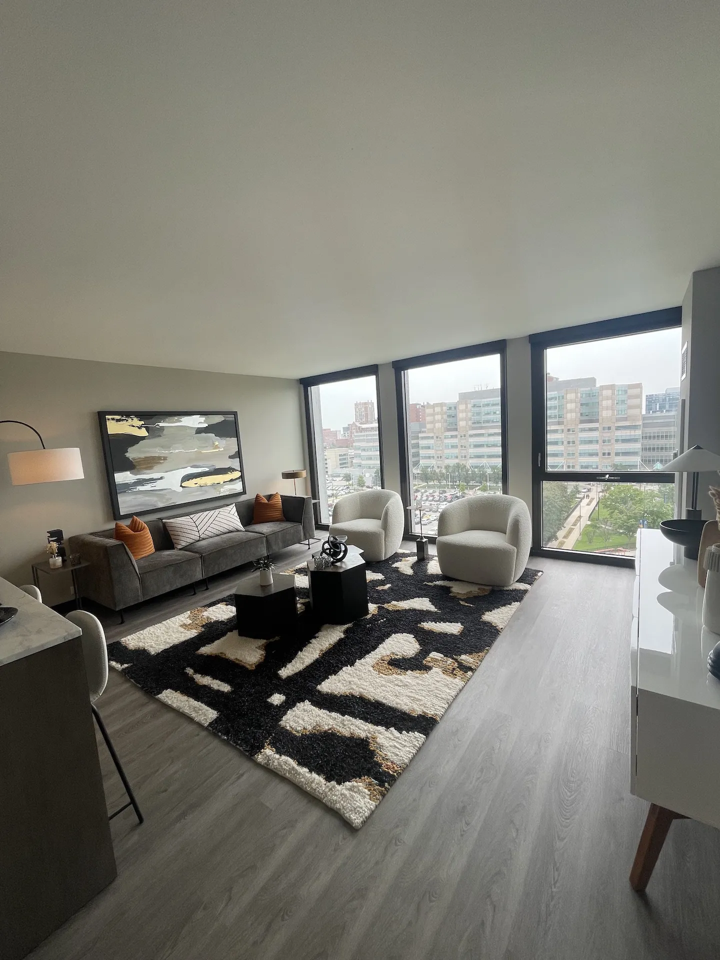 1922 W Ogden Ave 60612 60612-unit#603-Chicago-IL