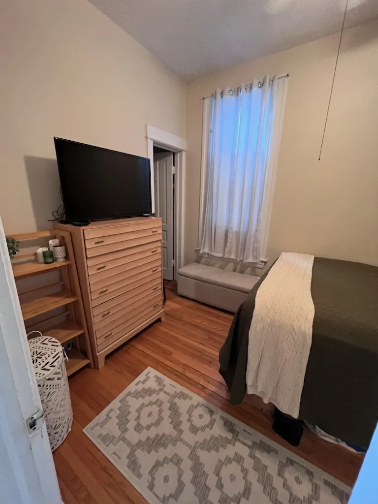 3708 N HERMITAGE AVE 60613-3 flat-unit#2-Chicago-IL