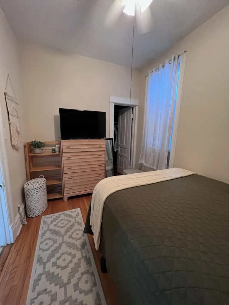 3708 N HERMITAGE AVE 60613-3 flat-unit#2-Chicago-IL
