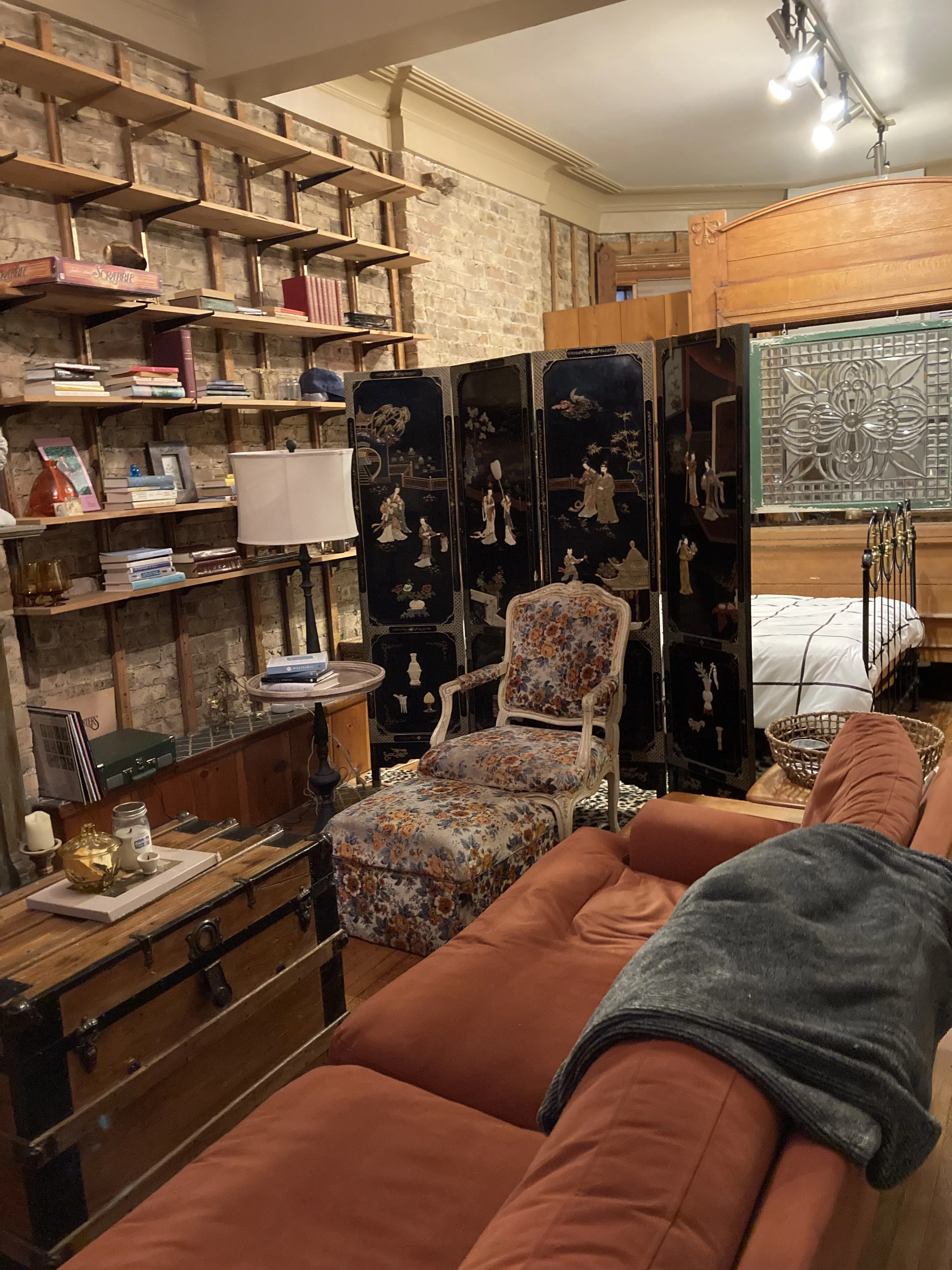 655 W Wrightwood Ave 60614-unit#1F-Chicago-IL
