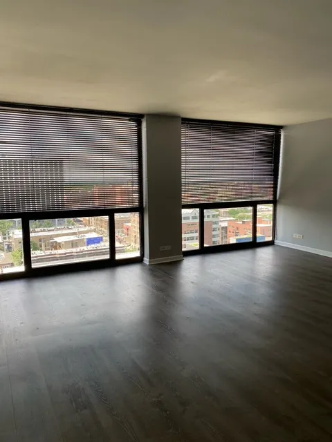 4343 N Clarendon Ave 60613 60613-Chicago-IL