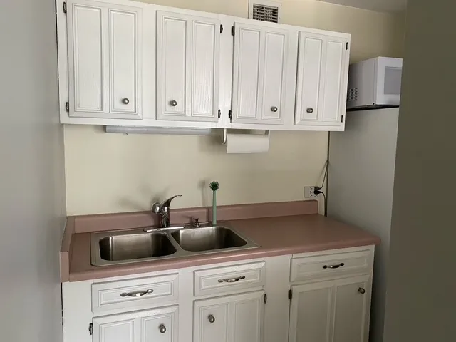4343 N Clarendon Ave 60613 60613-Chicago-IL