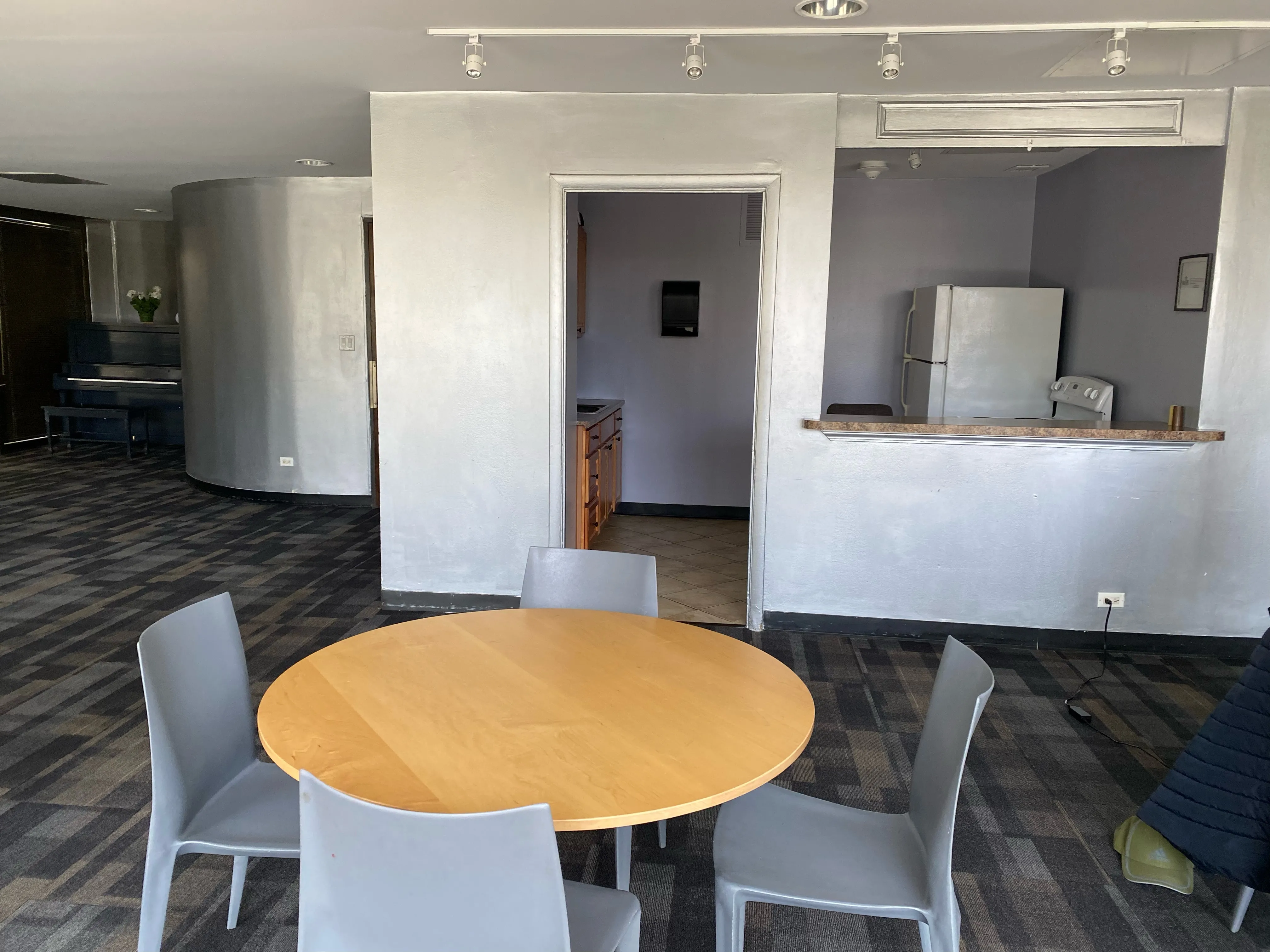 4343 N Clarendon Ave 60613 60613-Chicago-IL
