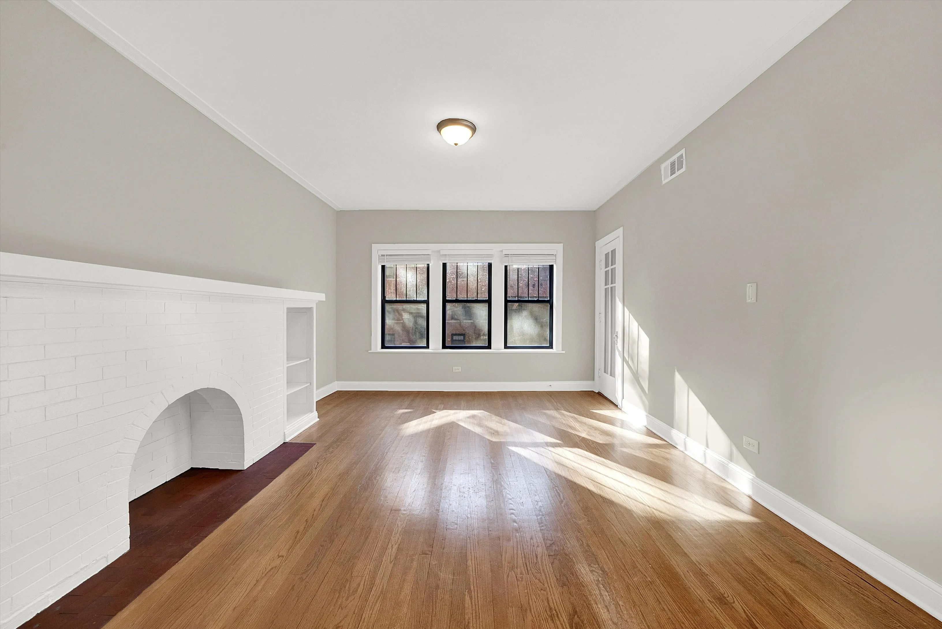 2524 N Kedzie Blvd 60647 60647-unit#1W-Chicago-IL