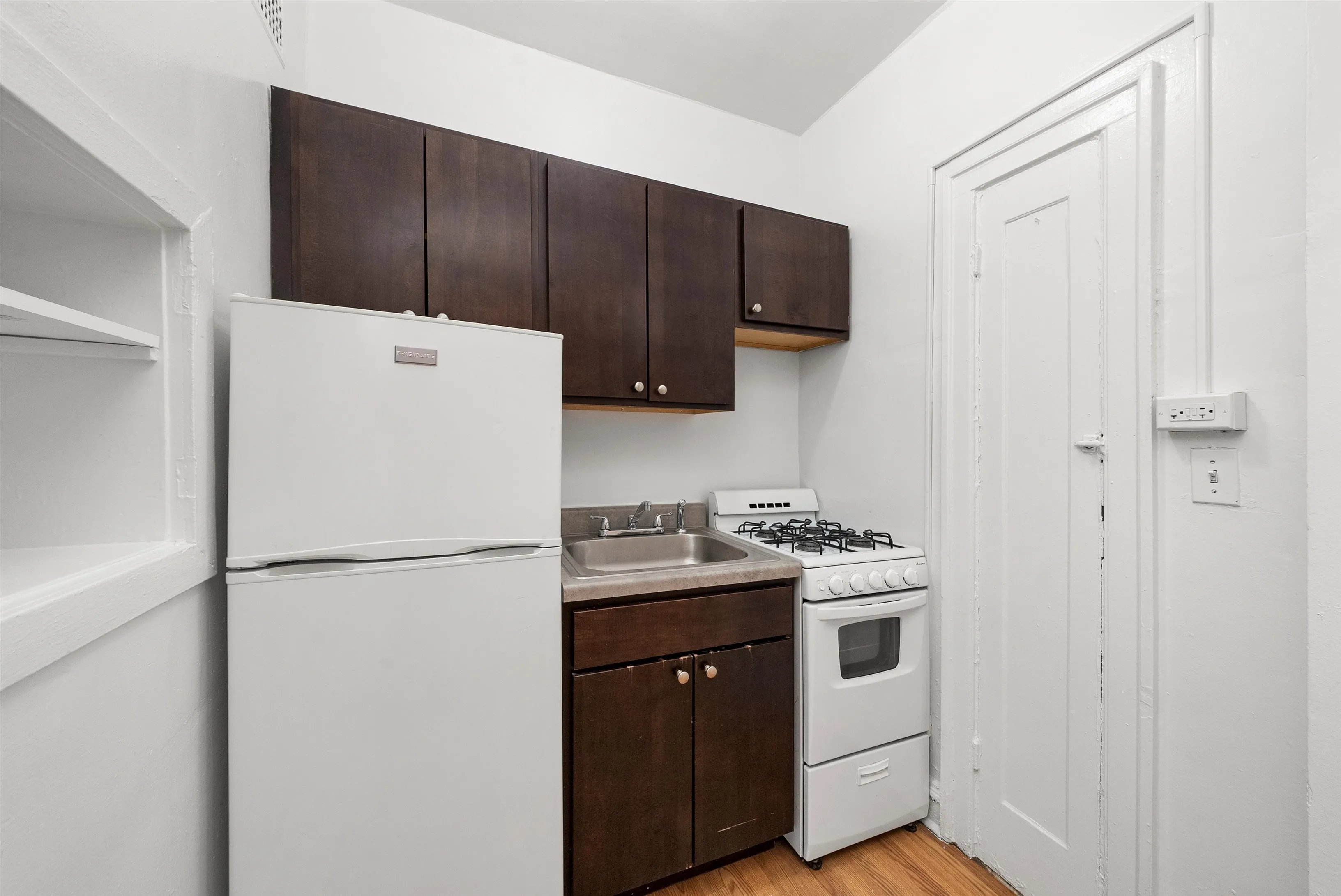 2536 N SAWYER AVE 60647-unit#410-Chicago-IL