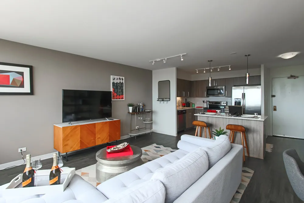 901 S Ashland Ave   60607 60607-unit#610-Chicago-IL