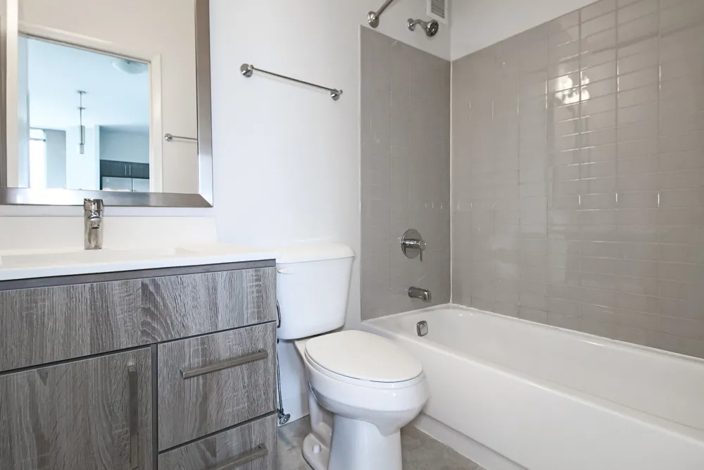 901 S Ashland Ave   60607 60607-unit#806-Chicago-IL